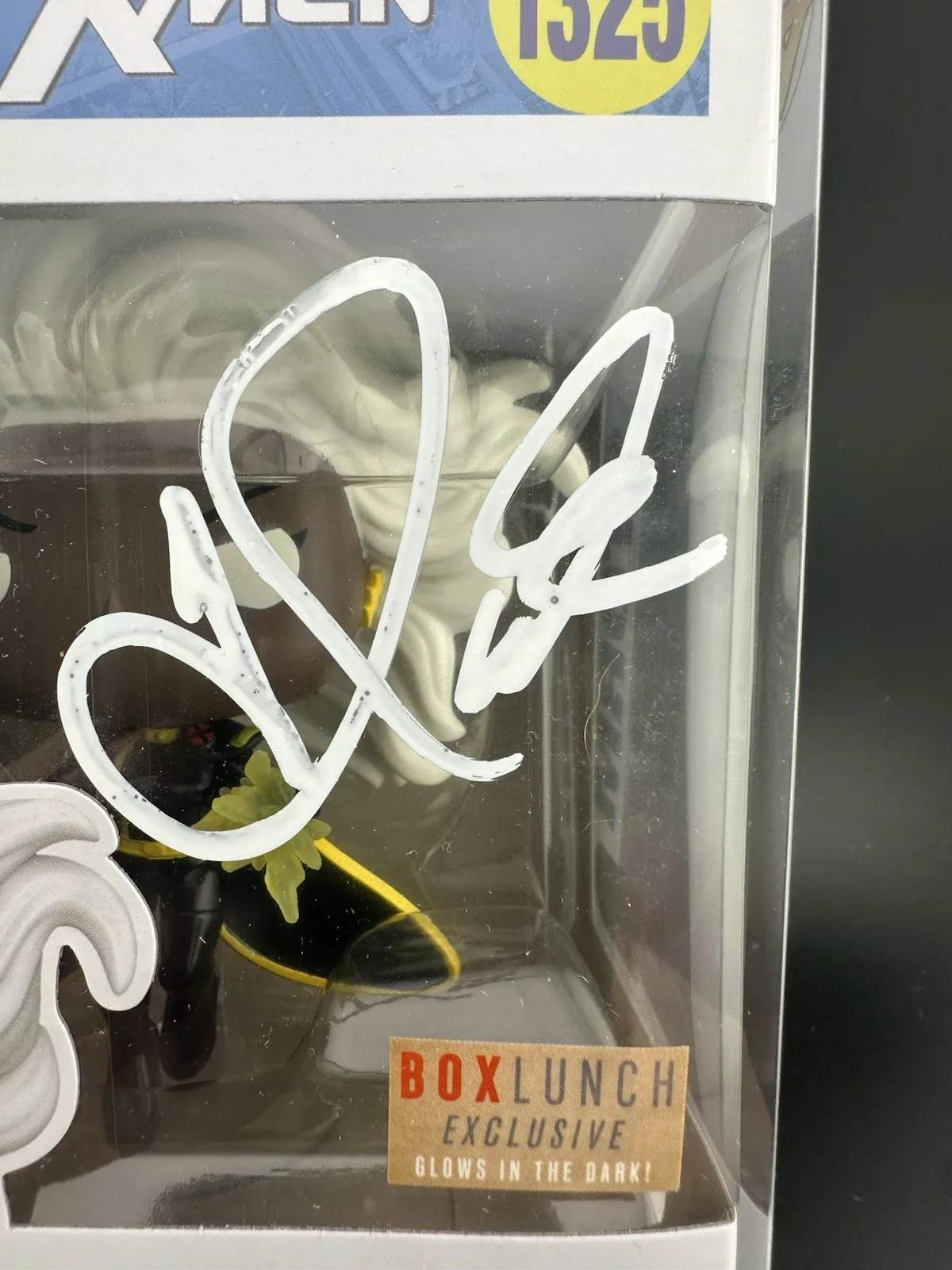 Halle Berry — Halle Berry Signed Autograph X-Men Funko Pop 1325 Autograph COA Marvel, изображение 2