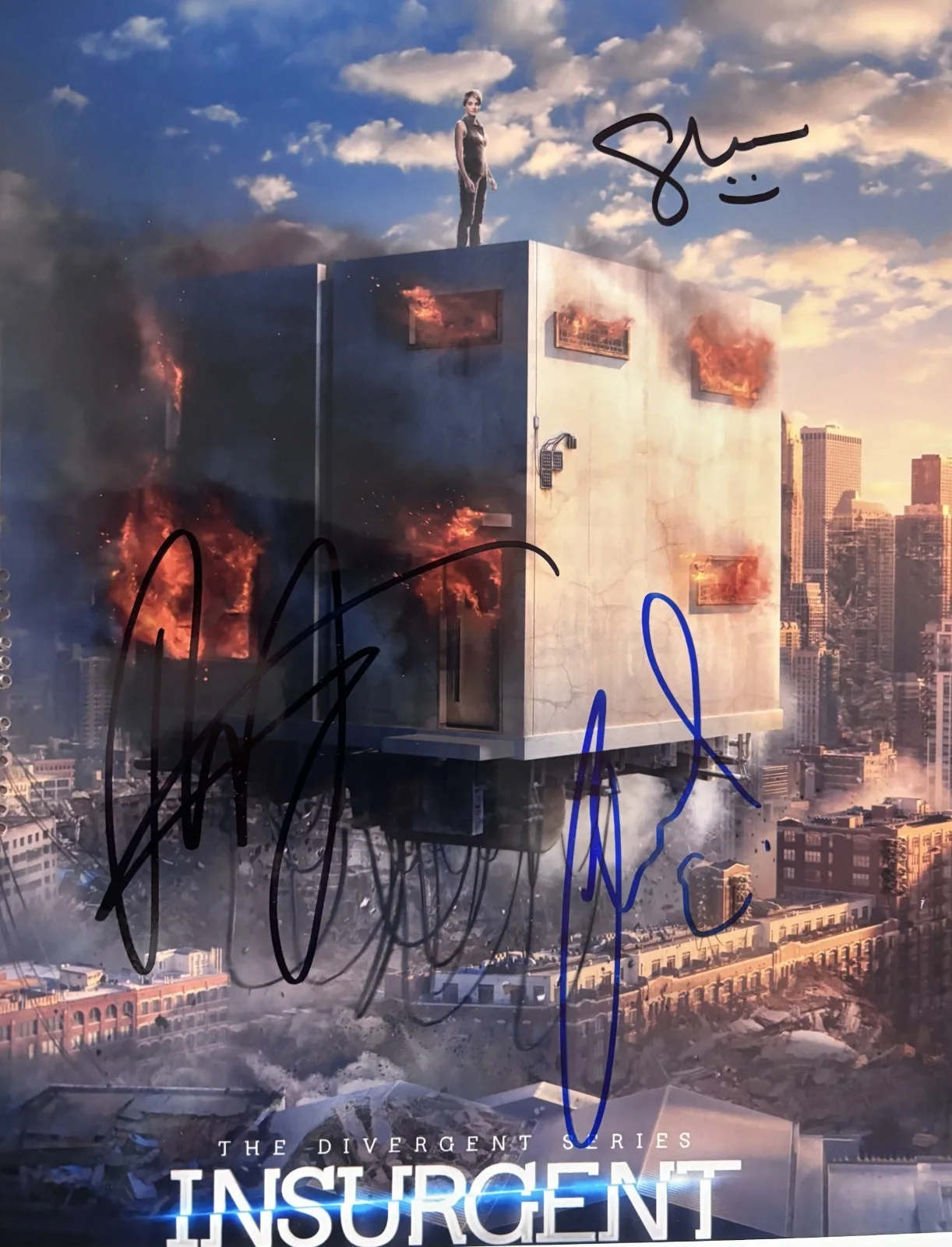 Shailene Woodley, Theo James, Ansel Elgort — "Insurgent" In-person Cast signed by Theo James, Shailene Woodley & Ansel Elgort, изображение 2
