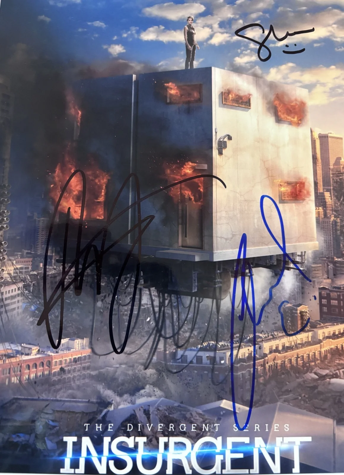Shailene Woodley, Theo James, Ansel Elgort — "Insurgent" In-person Cast signed by Theo James, Shailene Woodley & Ansel Elgort, изображение 4