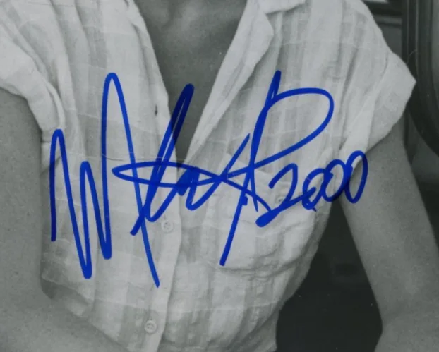 MELISSA GILBERT Hand Signed Portrait Photo, image 2