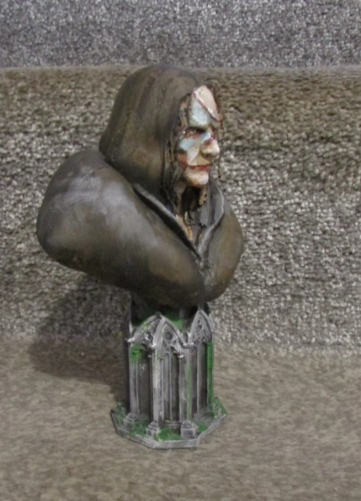 GUILLERMO DELTORO'S FRANKENSTEIN MONSTER 1/4 BUST/ STATUE FINISHED, image 4