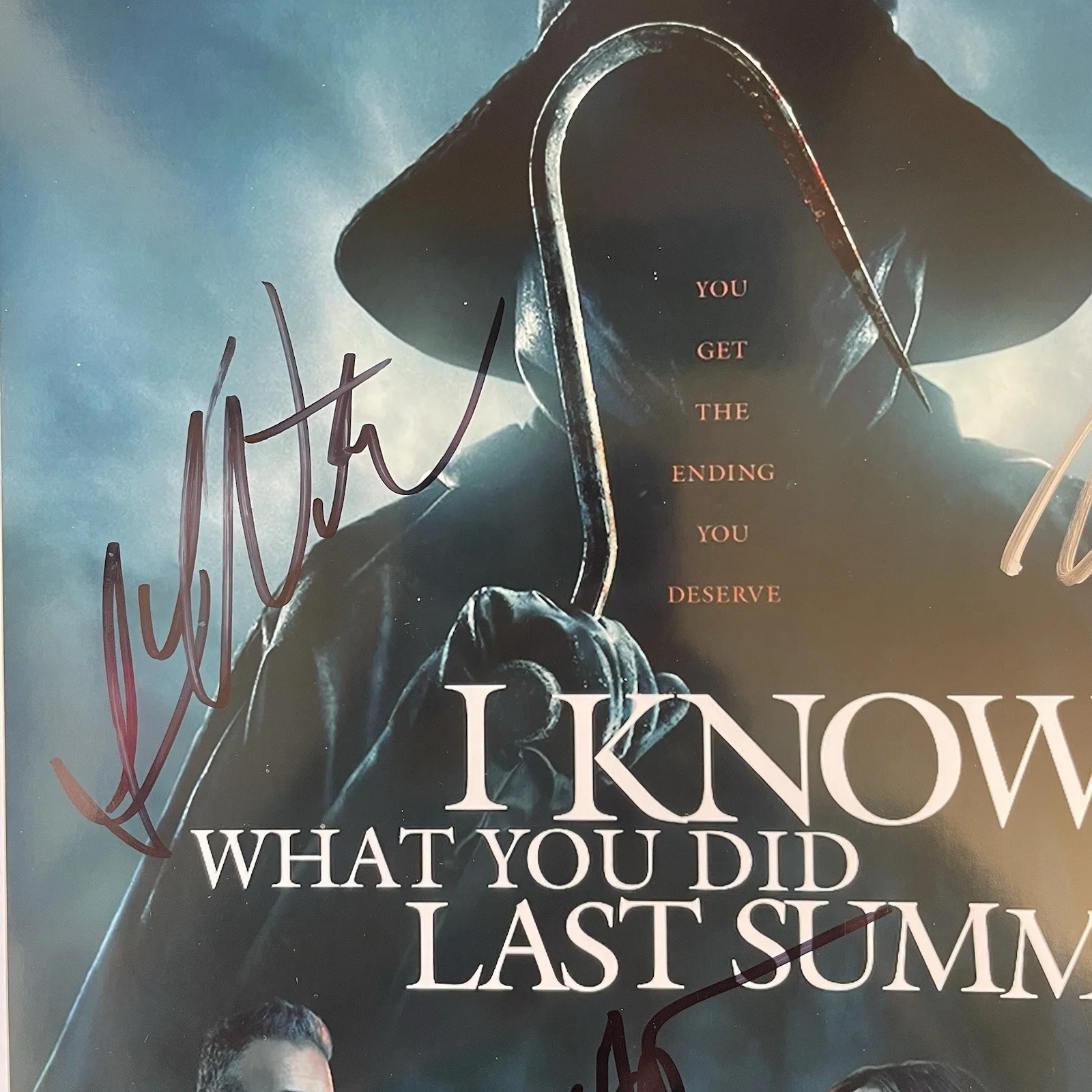 IKWYDLS CAST — RARE "I KNOW WHAT YOU DID LAST SUMMER" MULTI-CAST SIGNED by 7, 8x10 PHOTO SWAU, image 3