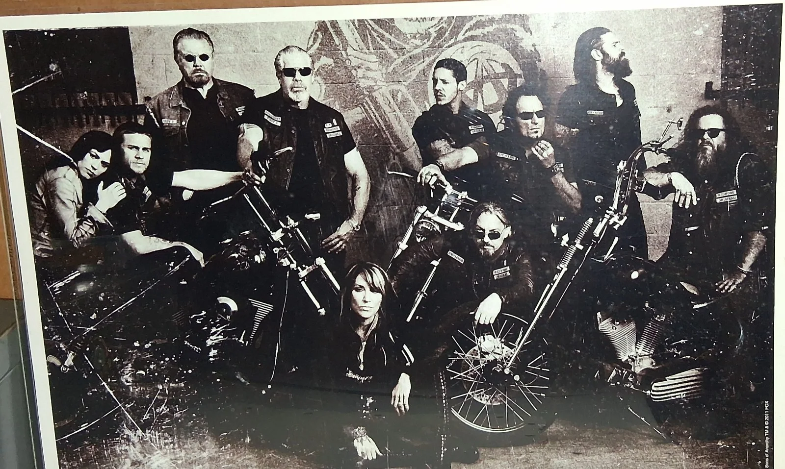 Unsigned — Sons Of Anarchy Rare Original TM & @ 2011 FOX B&W Photograph in Plastic sleeve, image 5