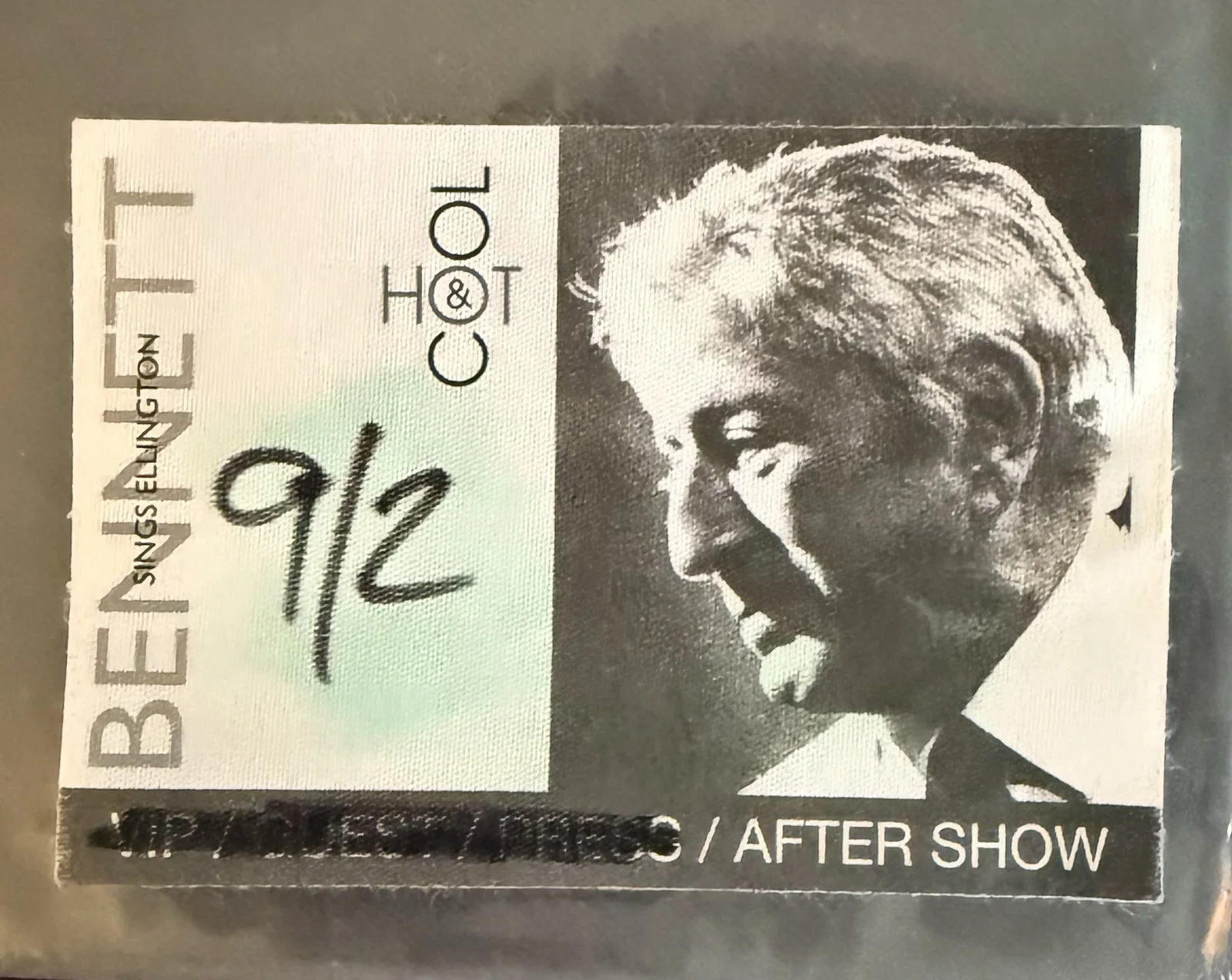 Tony Bennett Autographed Vintage 1952 PIC Magazine, изображение 4