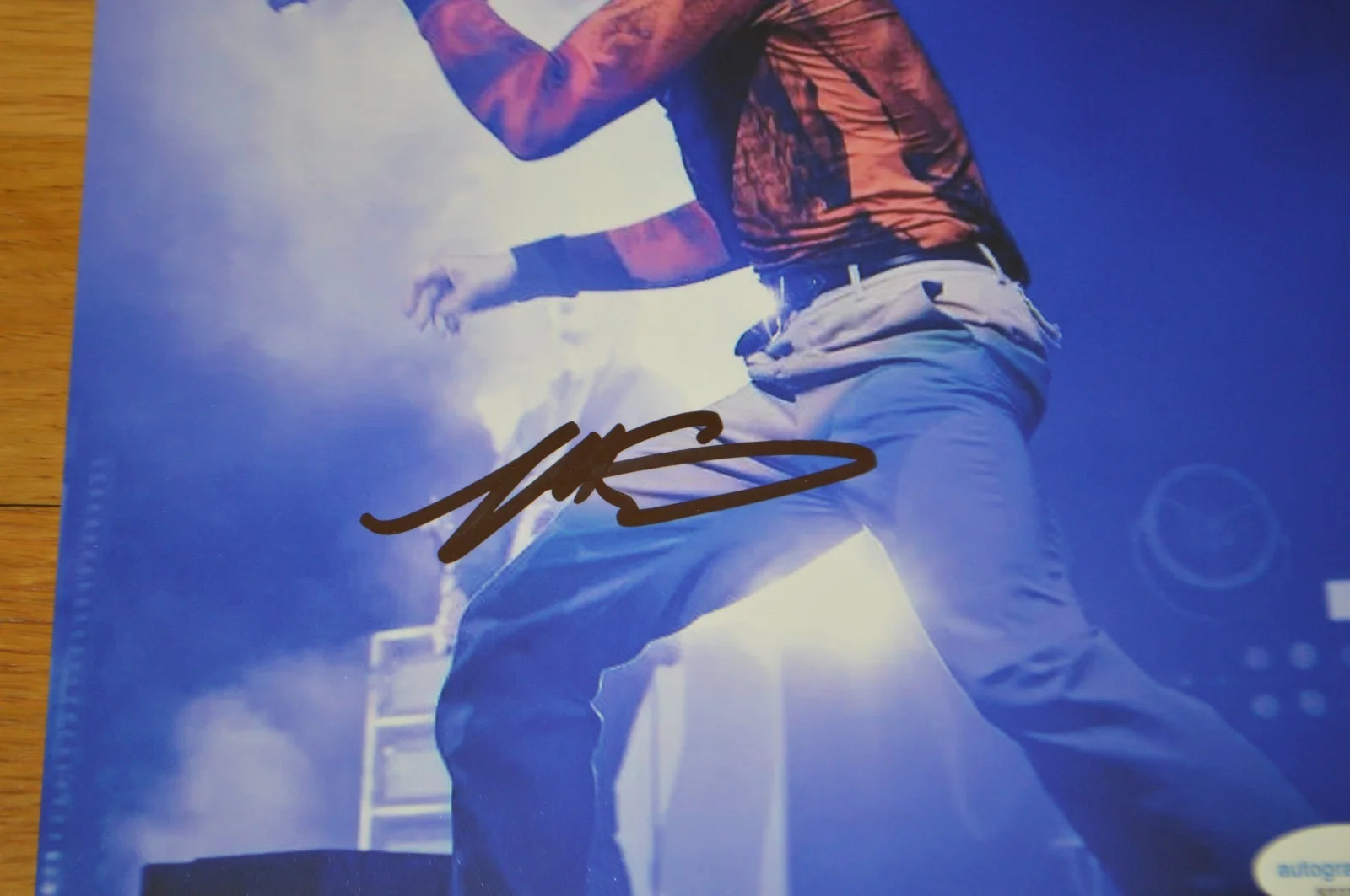 Cage The Elephant ~ Matt Shultz Signed Color 8x10 Photo with AUTOGRAPH Hologram, изображение 2