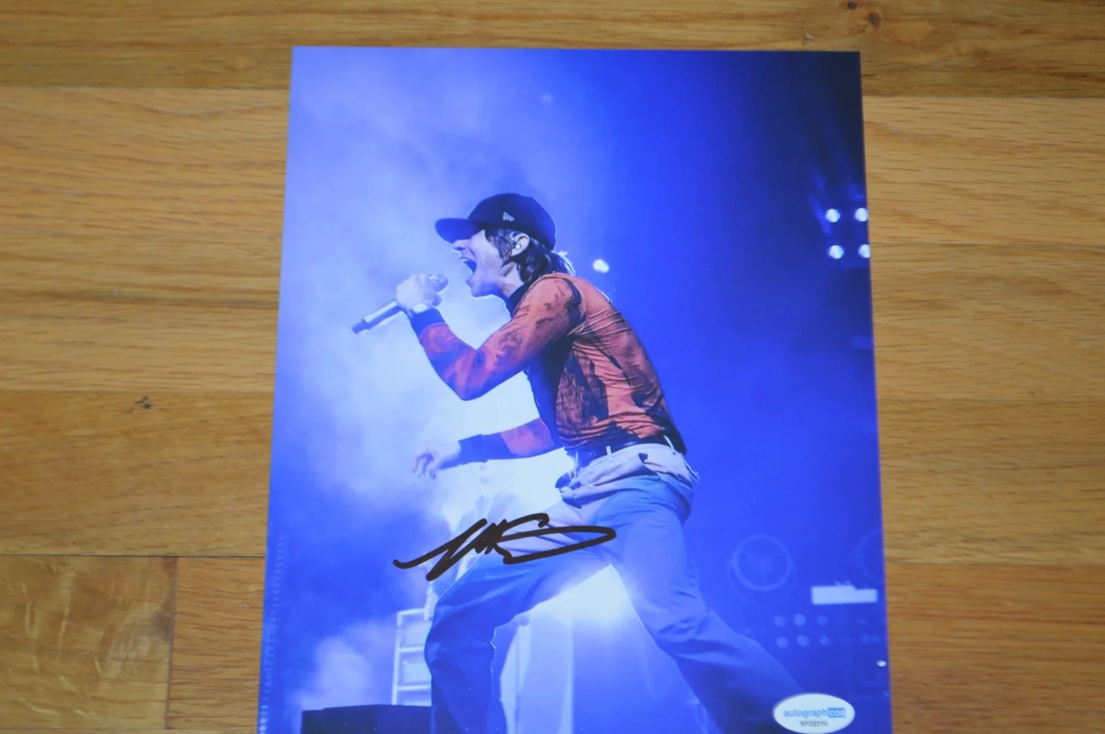 Cage The Elephant ~ Matt Shultz Signed Color 8x10 Photo with AUTOGRAPH Hologram, изображение 4