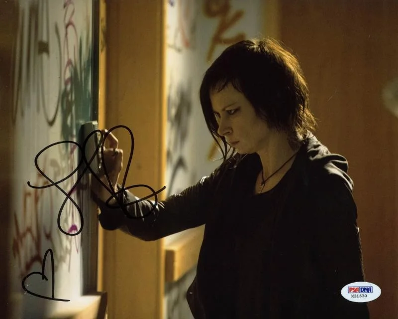 Mary Lynn Rajskub — Mary Lynn Rajskub 24 Signed Authentic 8X10 Photo Autographed PSA/DNA #X31530