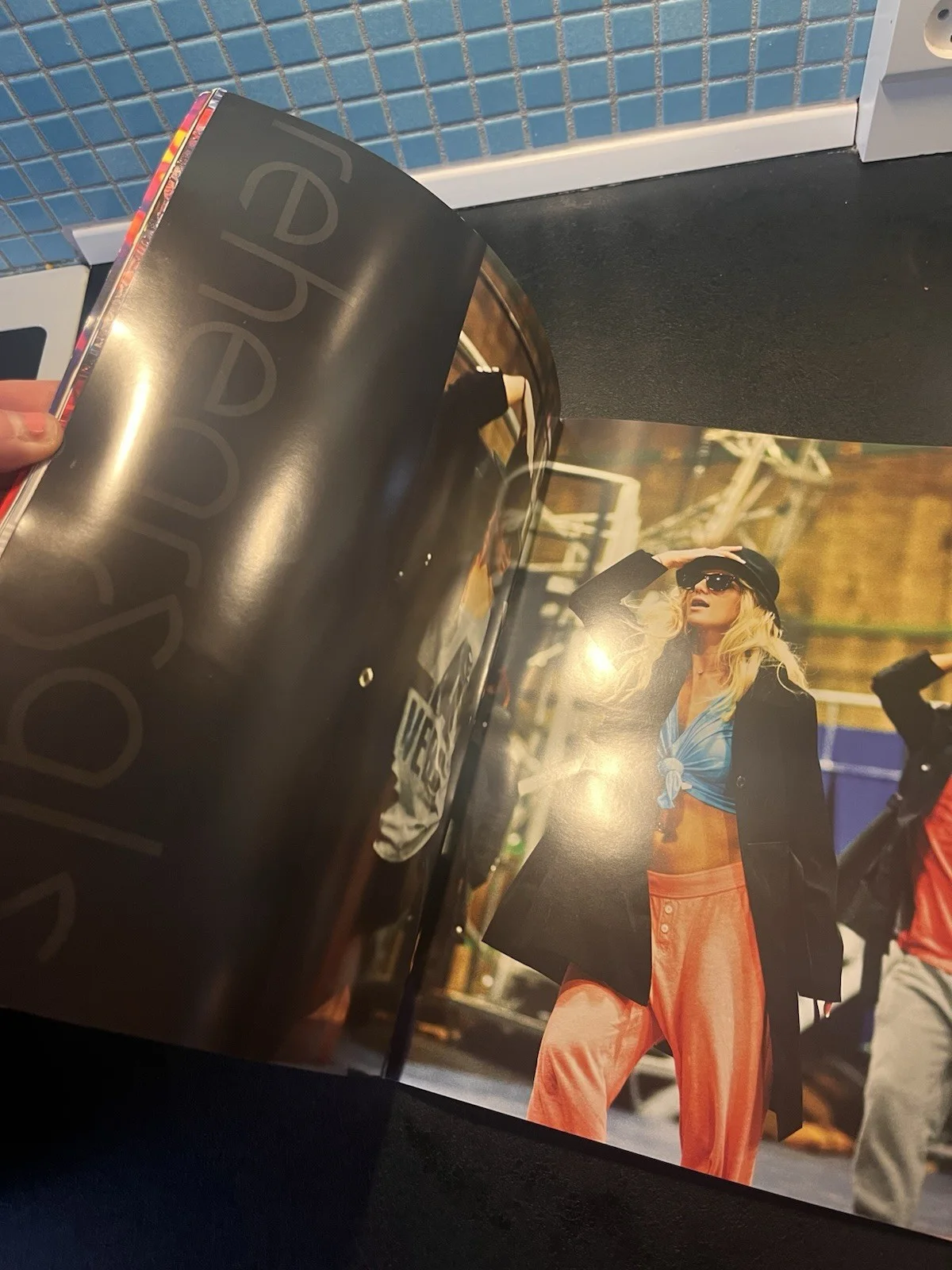 Britney Spears SIGNED Femme Fatale Tour 2011 VIP Program + Merchandise Bundle, image 3