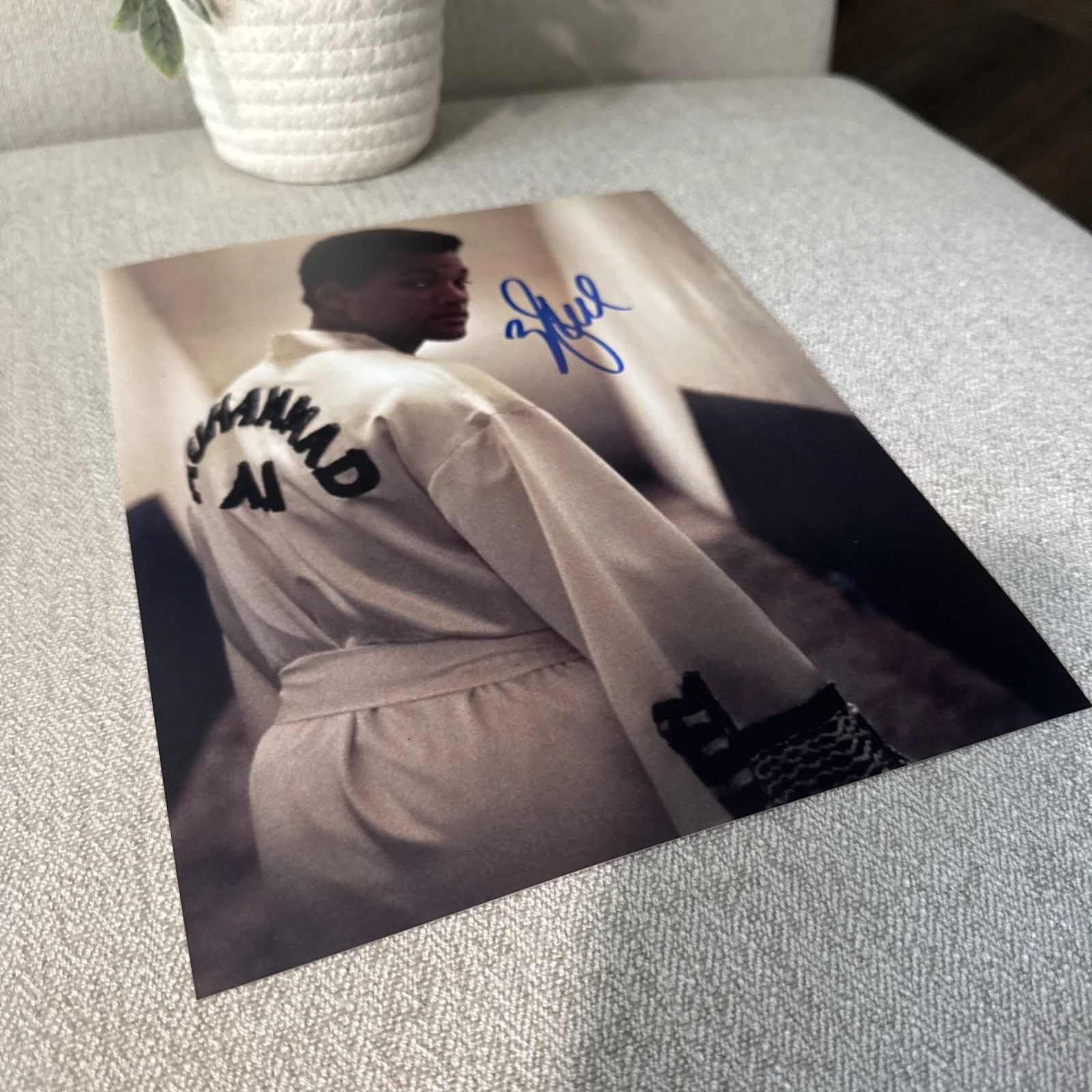 Will Smith Autographed Ali Movie 8x10 Signed Autographed Photo w/COA & Hologram, изображение 2