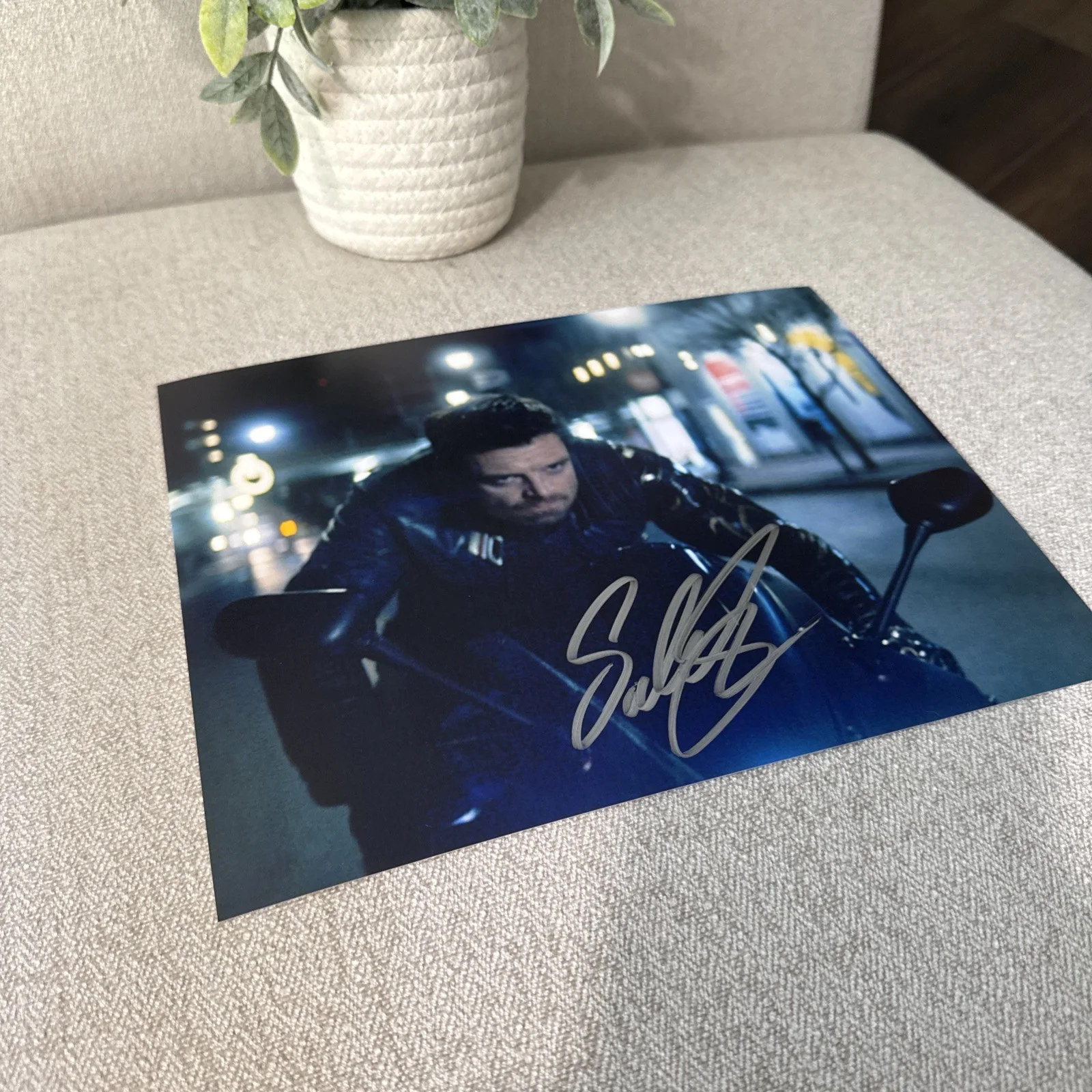Sebastian stan — Sebastian Stan Signed 8x10 Winter Soldier Captain America Marvel w/COA & Holo !!, image 3
