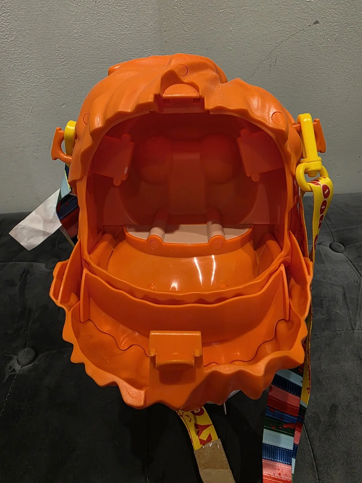 Universal Studios New HHN 2024 Light Up / Talking Chucky Popcorn Bucket Buy Now, изображение 5
