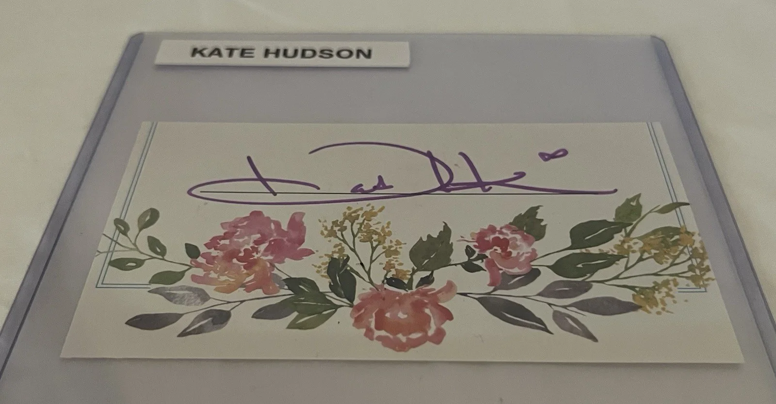 Kate Hudson — Actress Kate Hudson Autograph - Signed 5x3” Card, image 2