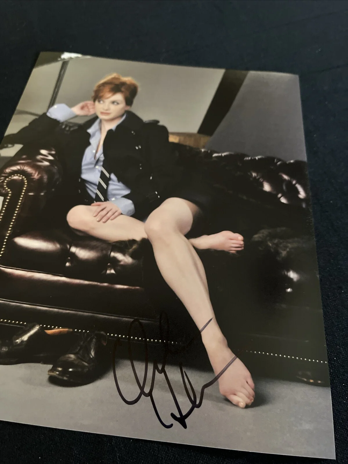 Christina Hendricks — Christina Hendricks MAD MEN Signed Photograph Autograph 8x10 Photo COA Rare, изображение 2