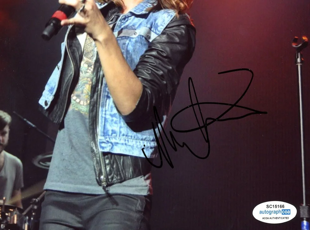 MARTINA SORBARA - Dragonette — Martina Sorbara signed "DRAGONETTE" 8x10 Photo HELLO b SINGER Sexy Hot ACOA COA, image 4