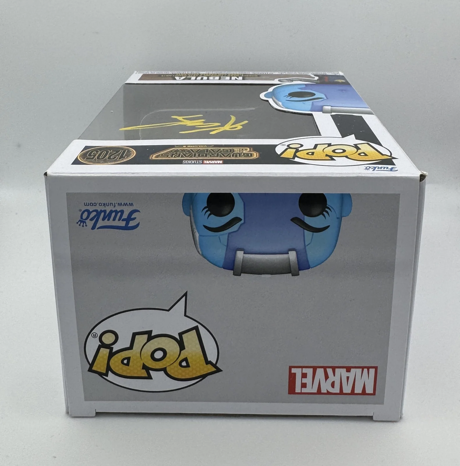 Karen Gillan — Karen Gillan "Guardians of the Galaxy" AUTOGRAPH Signed 'Nebula' 1205 Funko Pop, изображение 3