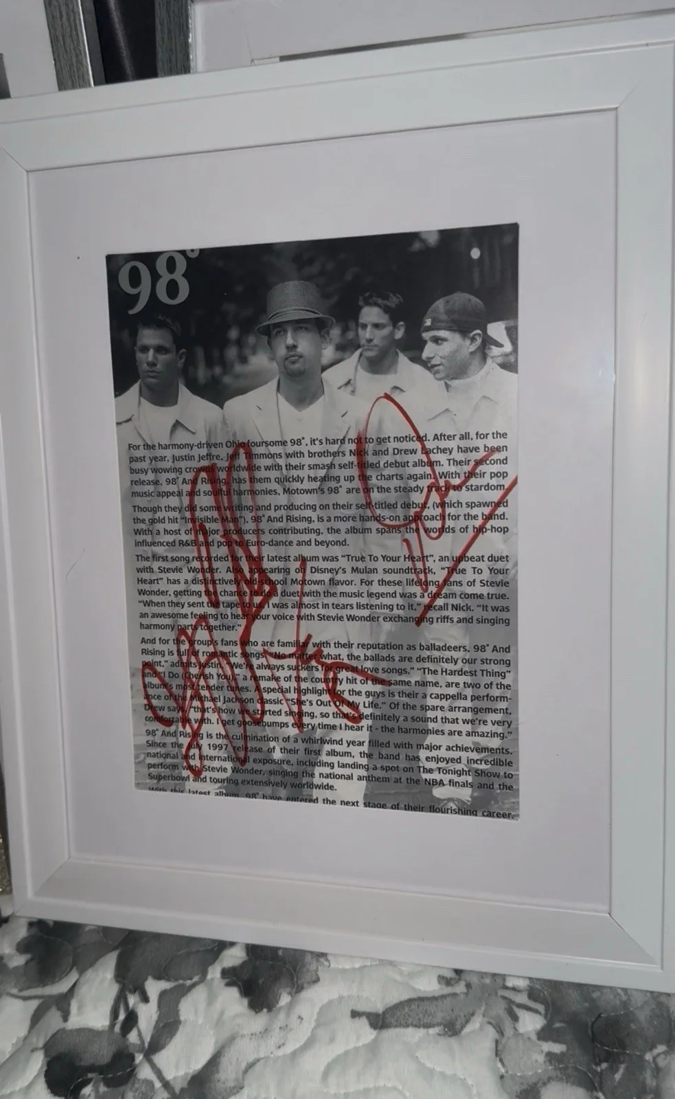 98 Degrees Signed Autograph 8x 10, image 2