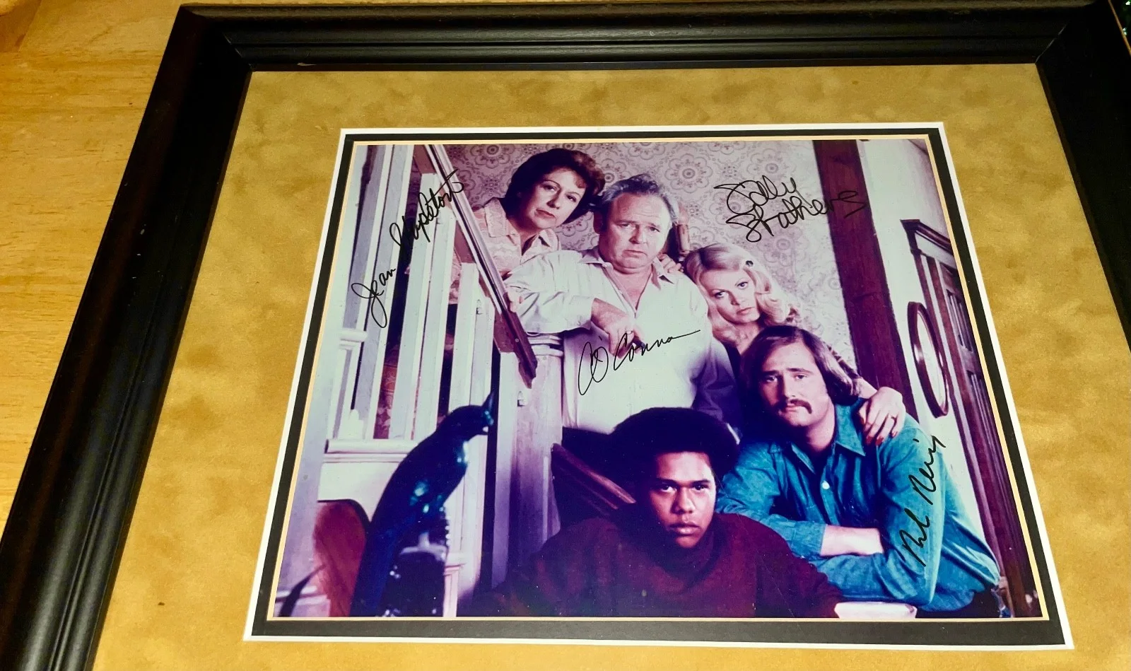 Rob Reiner, Carol O Connor, Jean Stapelton, Salley Strutters — Rob Reiner All in the Family Signed Cast Photo Carroll O Connor Jean Stapleton, изображение 2