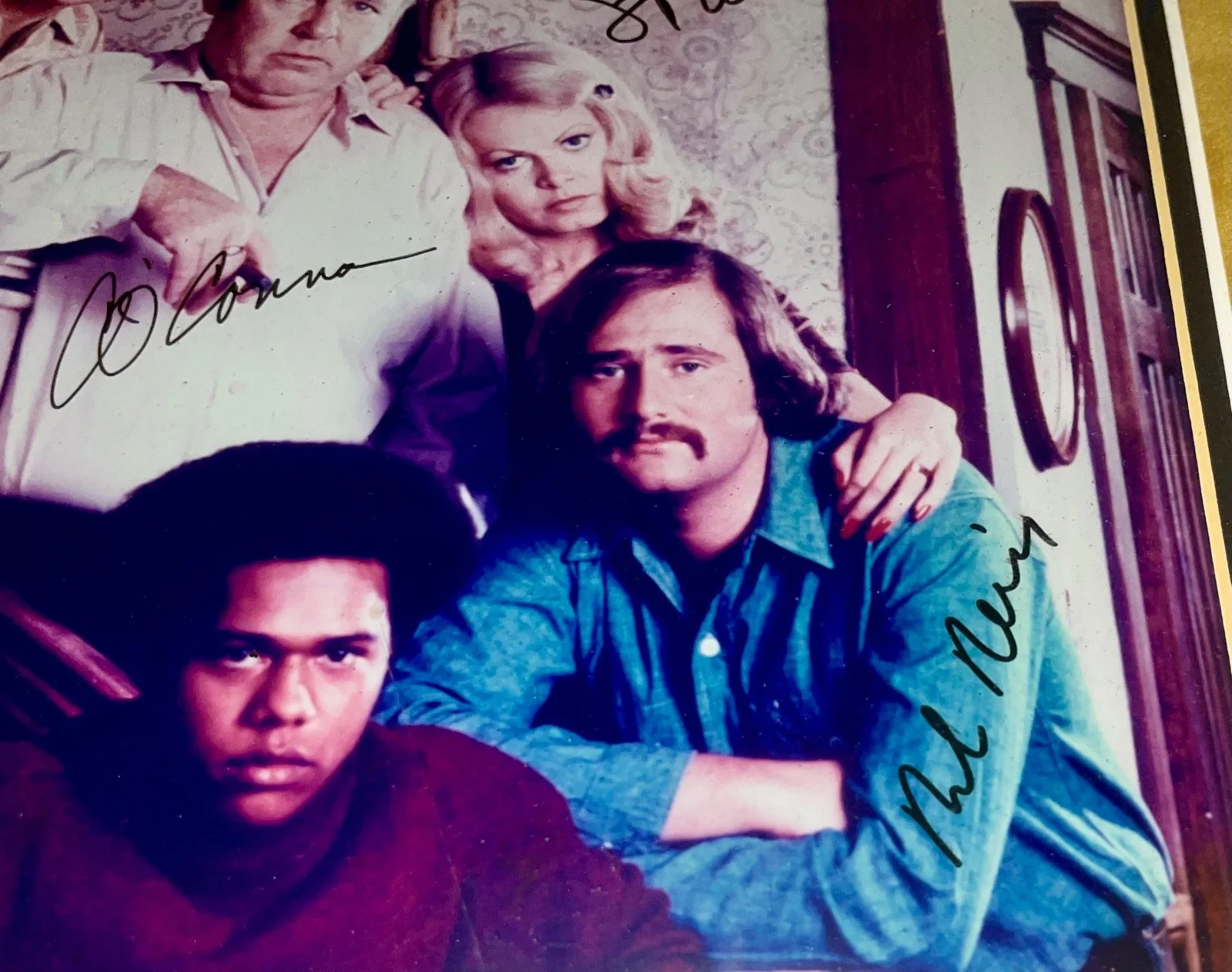 Rob Reiner, Carol O Connor, Jean Stapelton, Salley Strutters — Rob Reiner All in the Family Signed Cast Photo Carroll O Connor Jean Stapleton, изображение 3