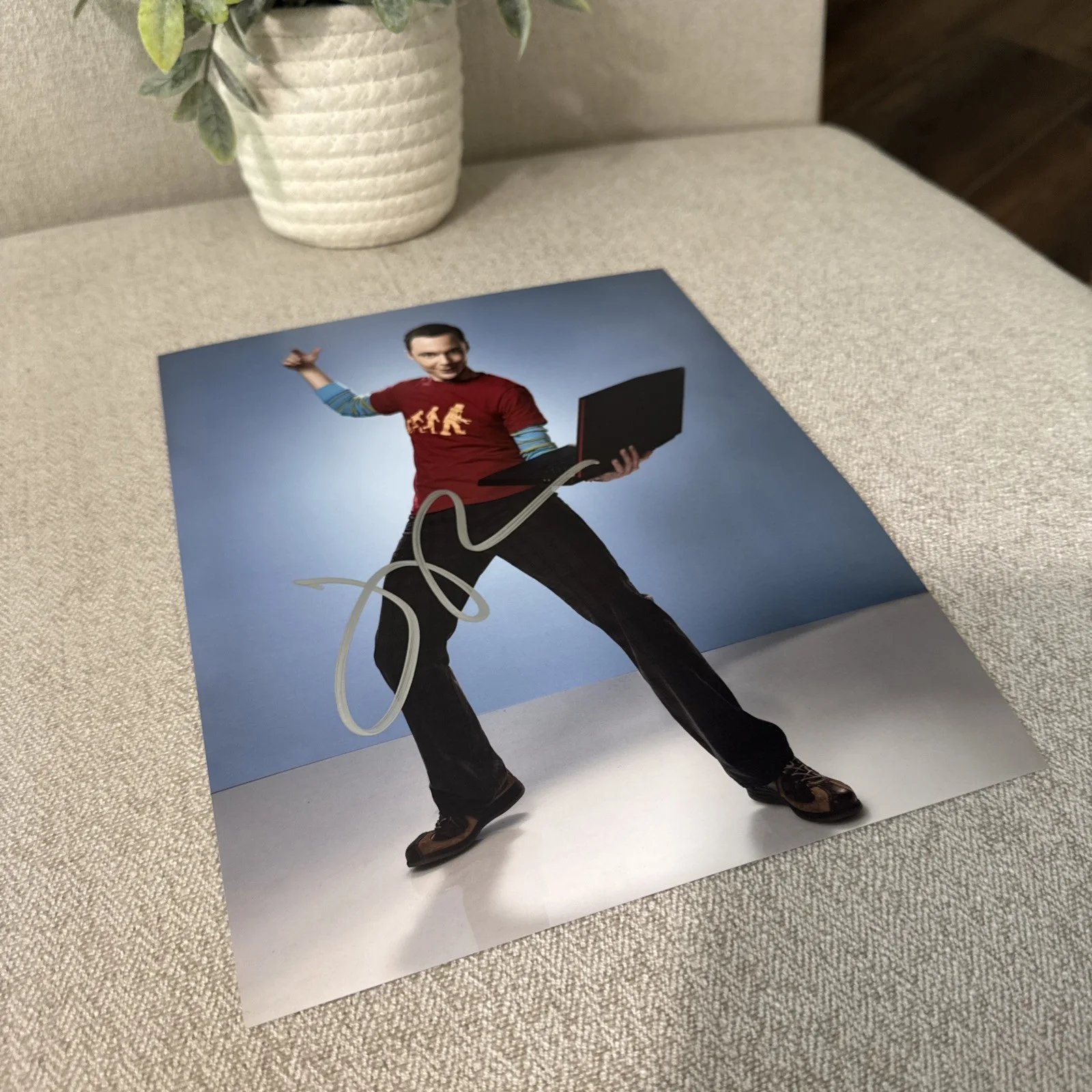 Jim Parsons — Jim Parsons signed Sheldon The Big Bang Theory 8x10 Autographed Photo w/COA Holo, изображение 2