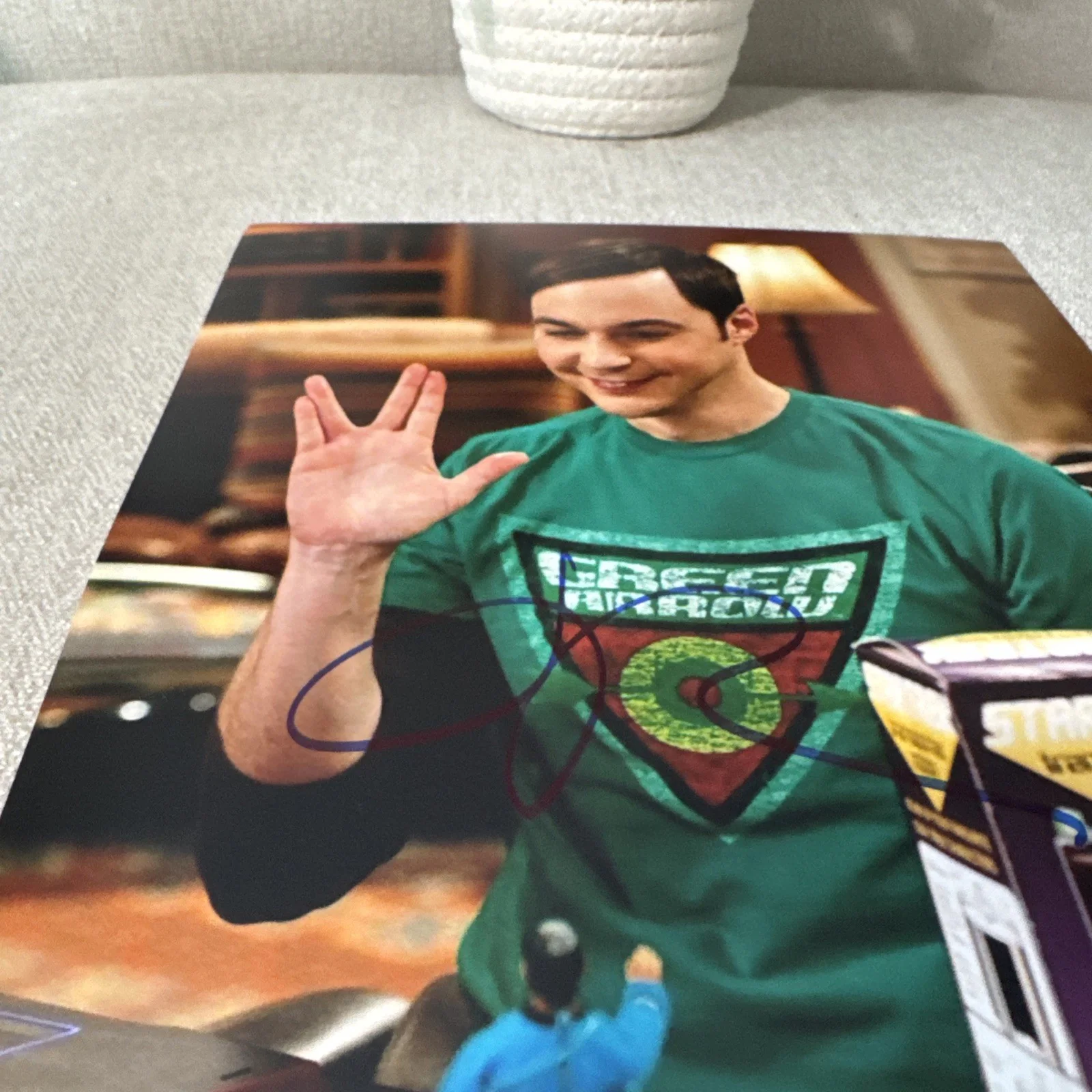 Jim Parsons — Jim Parsons signed Sheldon The Big Bang Theory 8x10 Autographed Photo w/COA Holo, изображение 4