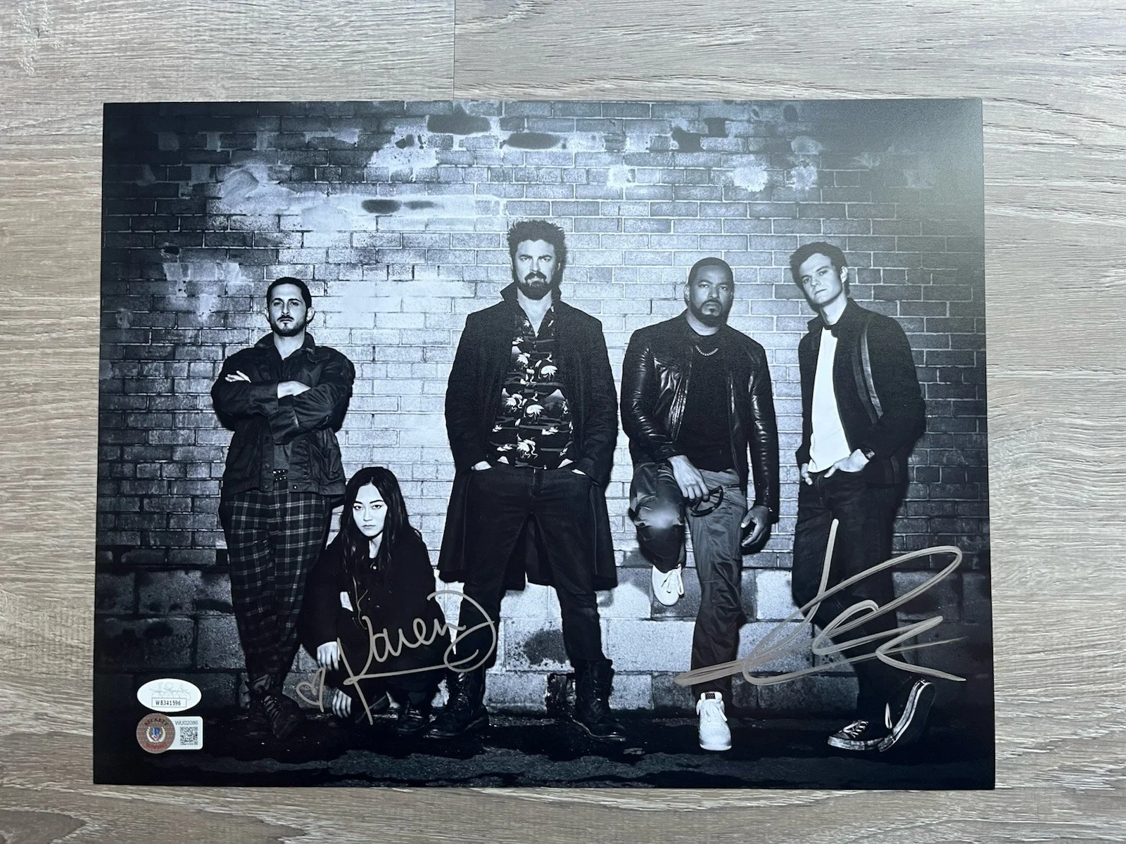 Karen Fukuhara Jack Quaid Signed The Boys 11x14 Photo Beckett JSA COA Hughie, изображение 2