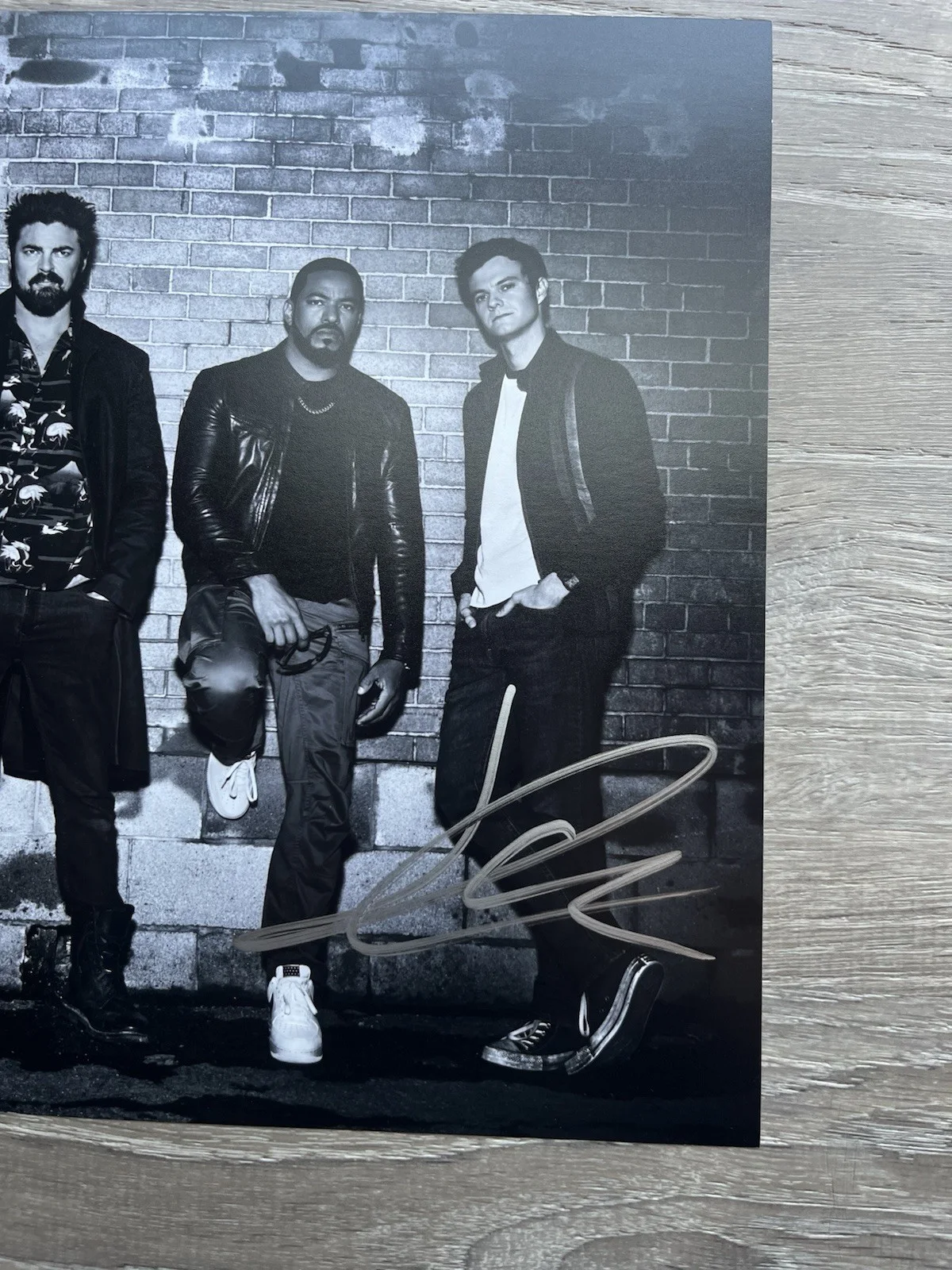 Karen Fukuhara Jack Quaid Signed The Boys 11x14 Photo Beckett JSA COA Hughie, изображение 4