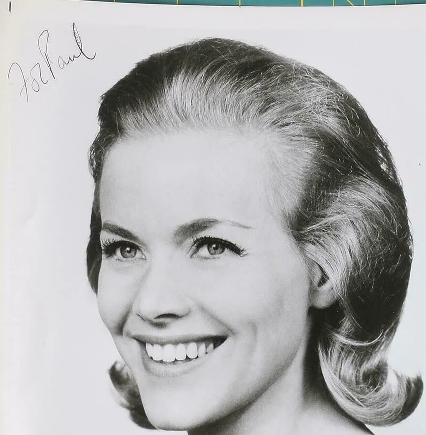 Honor Blackman — HONOR BLACKMAN Signed Photo Actress James Bond Movies 8 x10 black & White, изображение 3