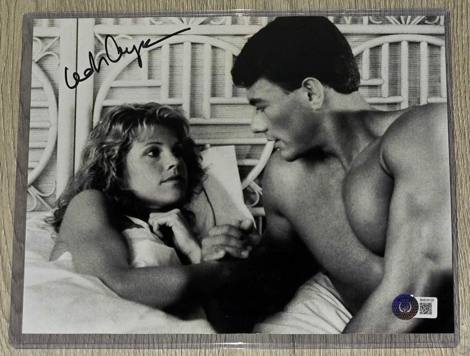 Leah Ayres — Leah Ayres Bloodsport Autograph Beckett BAS Authentic 8x10 Signed Grayscale