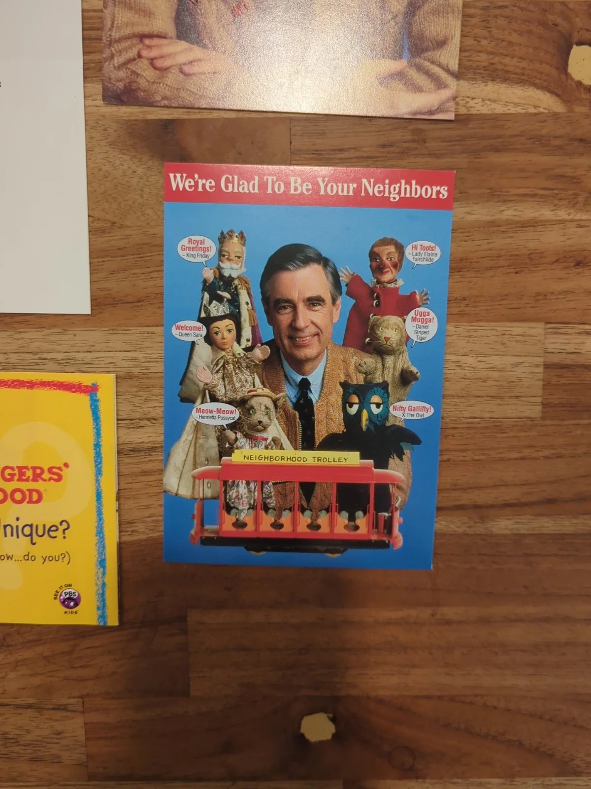 Fred Rogers — 1999 Fred Rogers Signed 2 Autograph Lot Letter Pamphlets And postcards RARE Set, изображение 5
