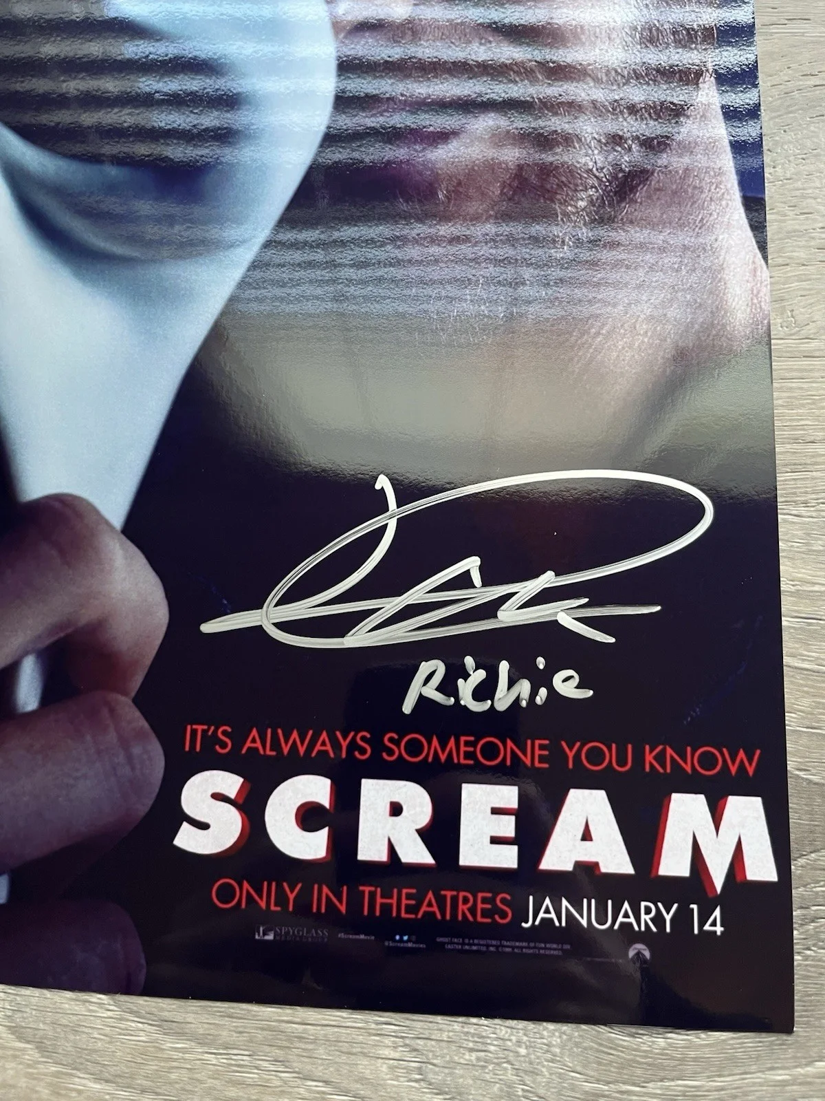 Jack Quaid — Jack Quaid Signed Metallic 11x17 Scream Photo Beckett COA Autograph Ghostface, изображение 4