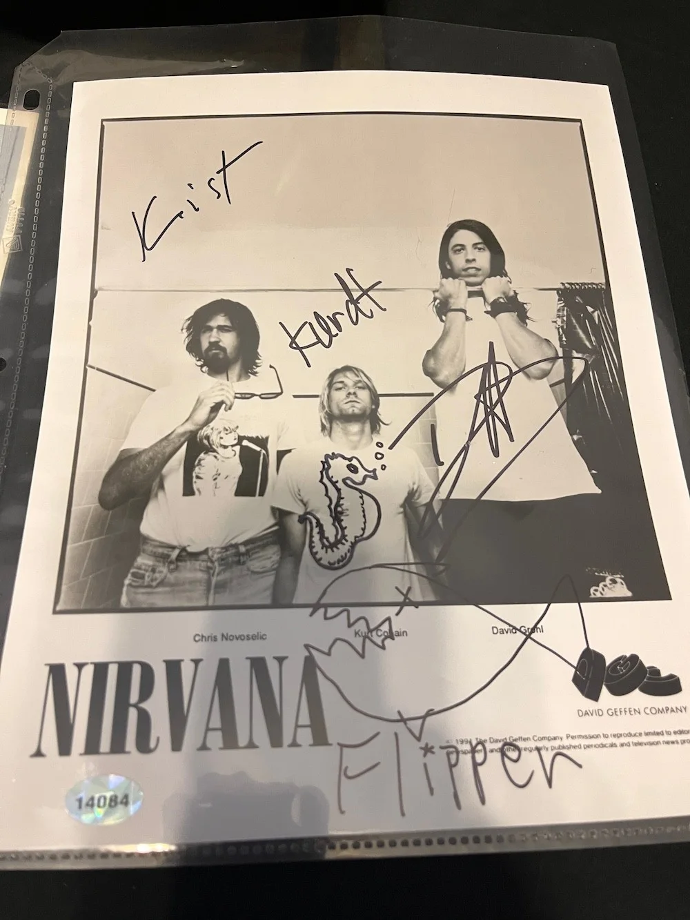Nirvana Signed Photo Signed by Kurt Cobain Dave Grohl and Krist Novaselic W/COA, image 2