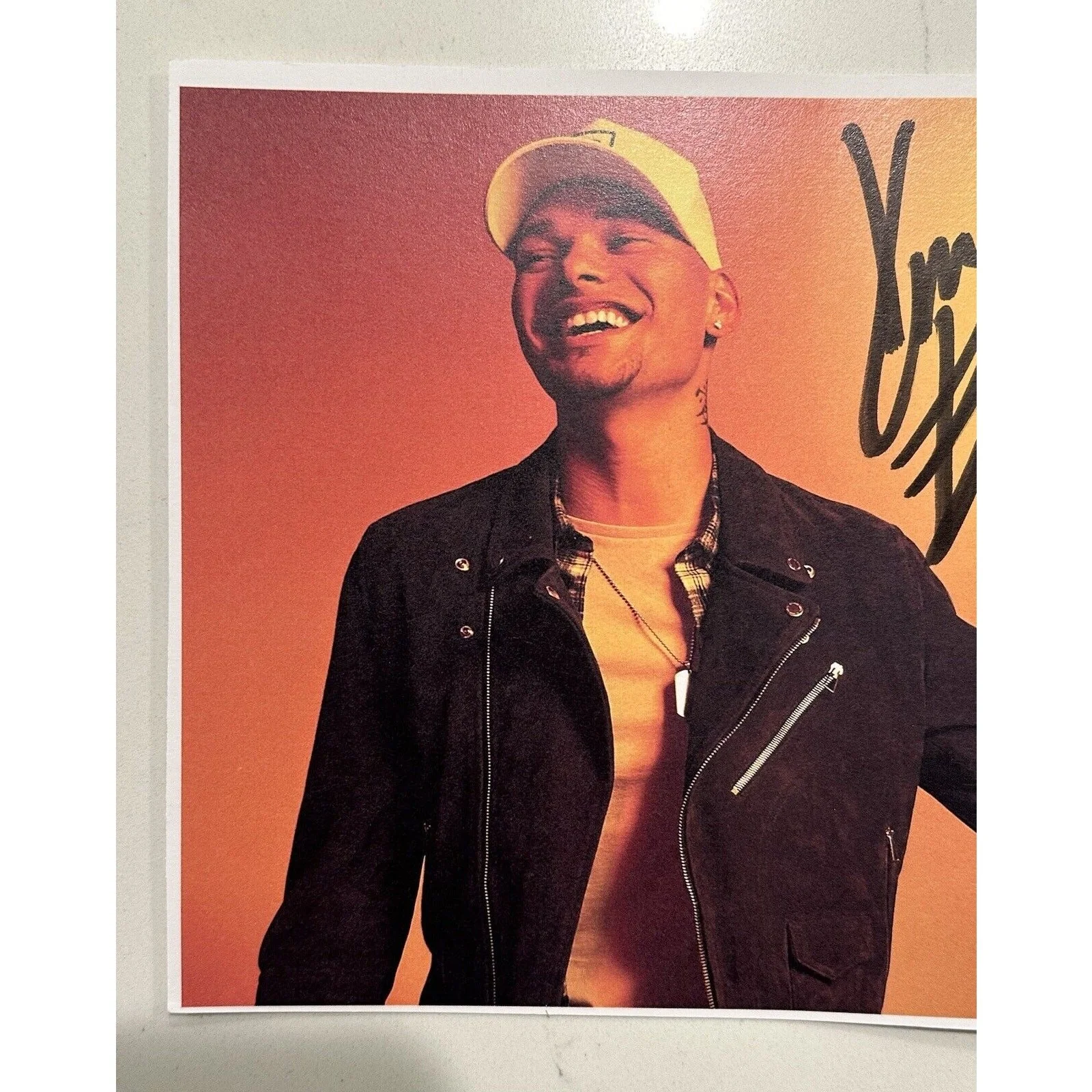 Kane Brown SIGNED Authentic 8x10 AUTOGRAPHED, image 2