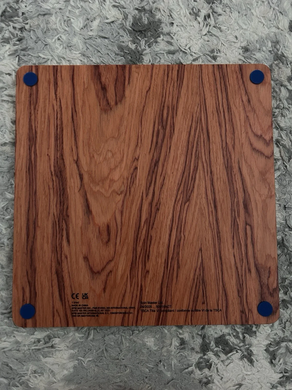 Anya Taylor Joy — ANYA TAYLOR JOY SIGNED THE QUEENS GAMBIT FULL SIZE CHESS BOARD BECKETT COA, image 5