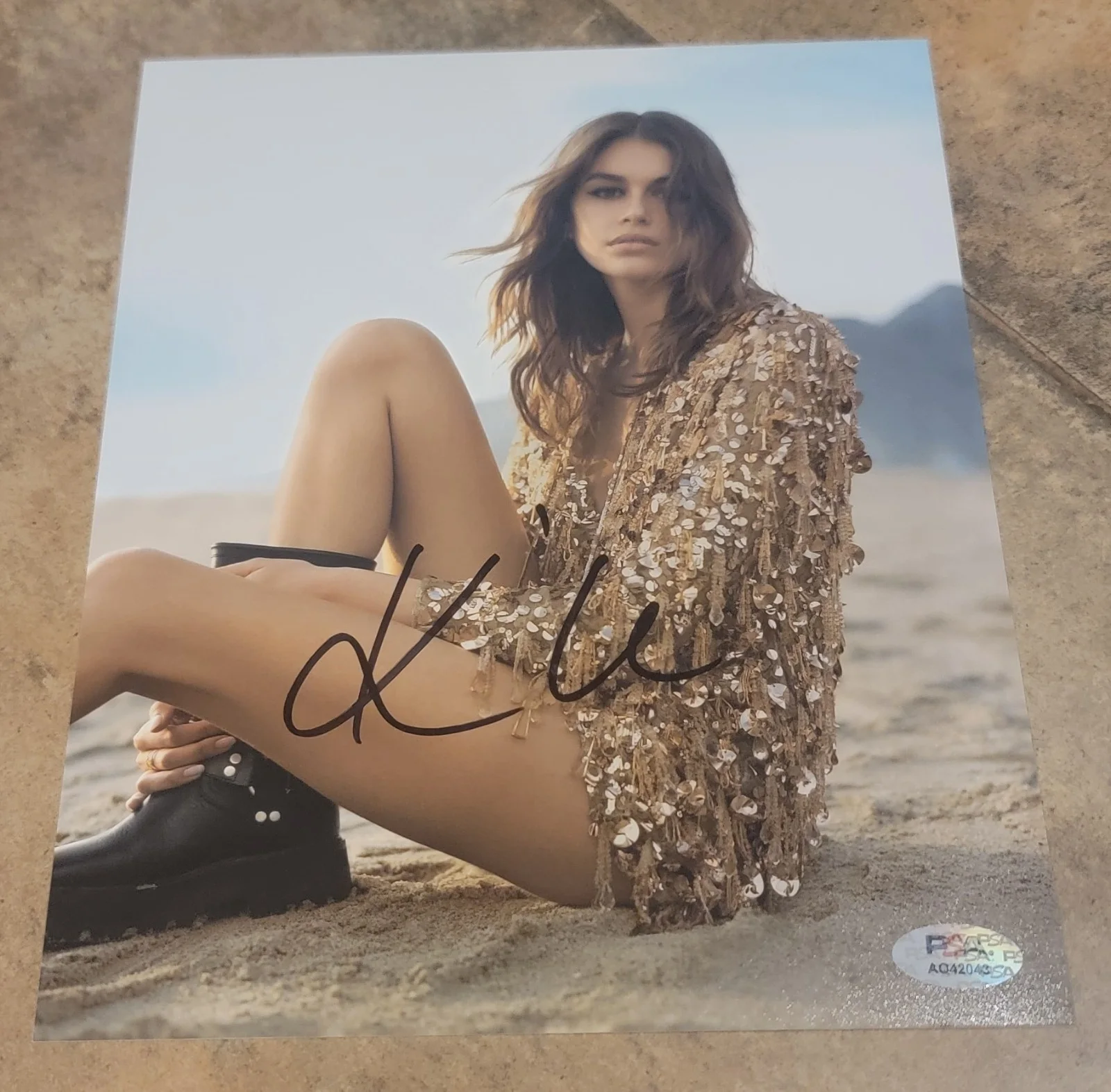 Kaia Gerber — Kaia Gerber signed 8x10 photo autograph PSA DNA photoshoot beach boots