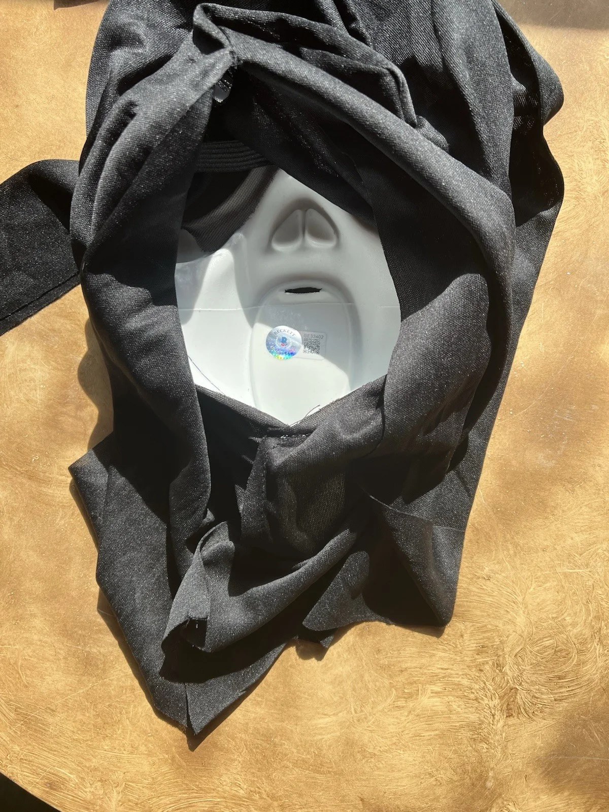 Henry Winkler — HENRY WINKLER Signed Scream Ghostface MASK Principal Himbry Beckett COA, изображение 4