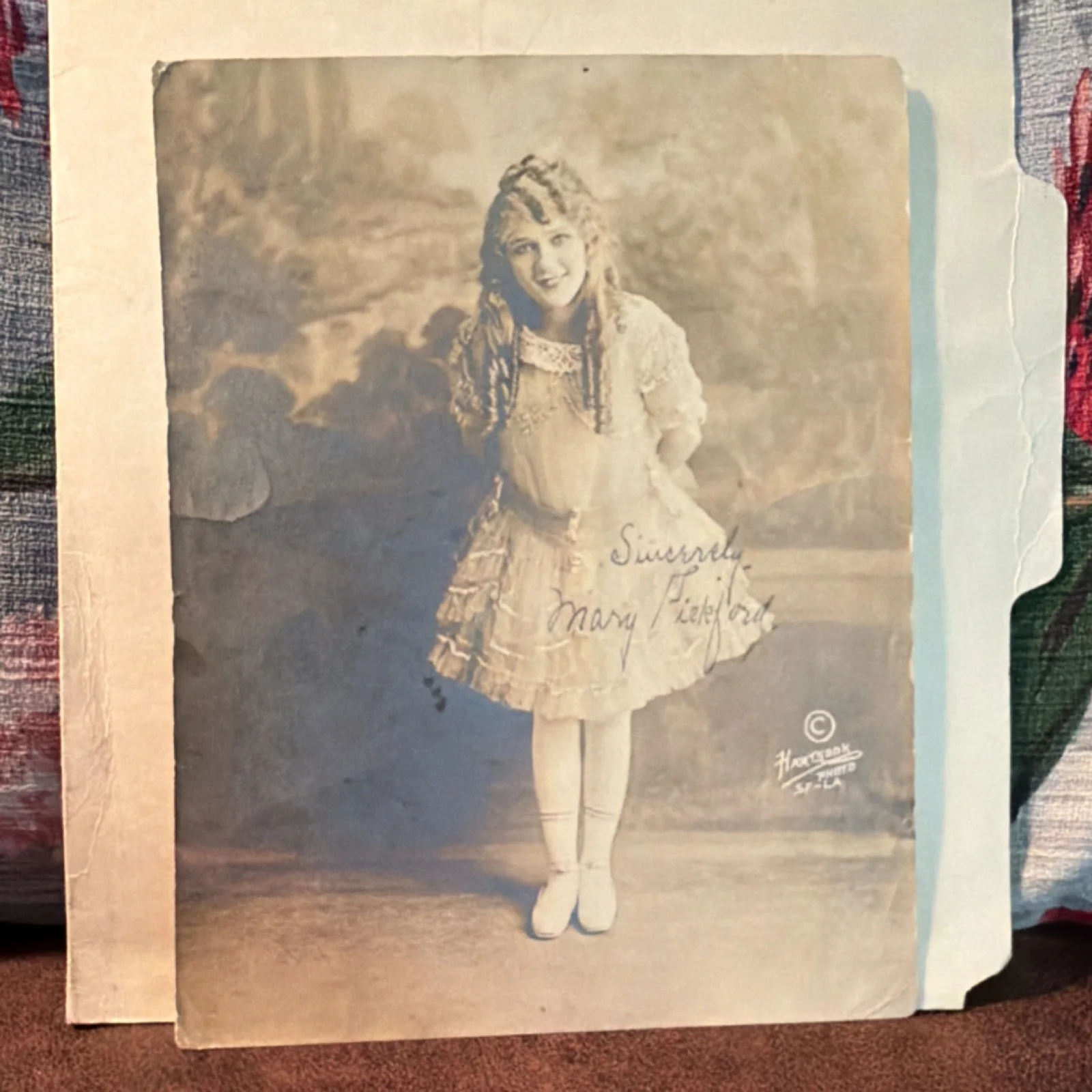 Mary Pickford — Mary Pickford Original Autographed Hartsook S.F.-L.A. Vintage Movie Photograph