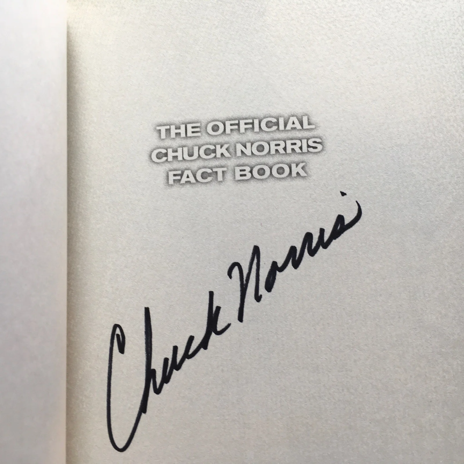 CHUCK NORRIS AUTOGRAPHED THE OFFICIAL CHUCK NORRIS FACT BOOK JSA AUTHENTICATED, image 2