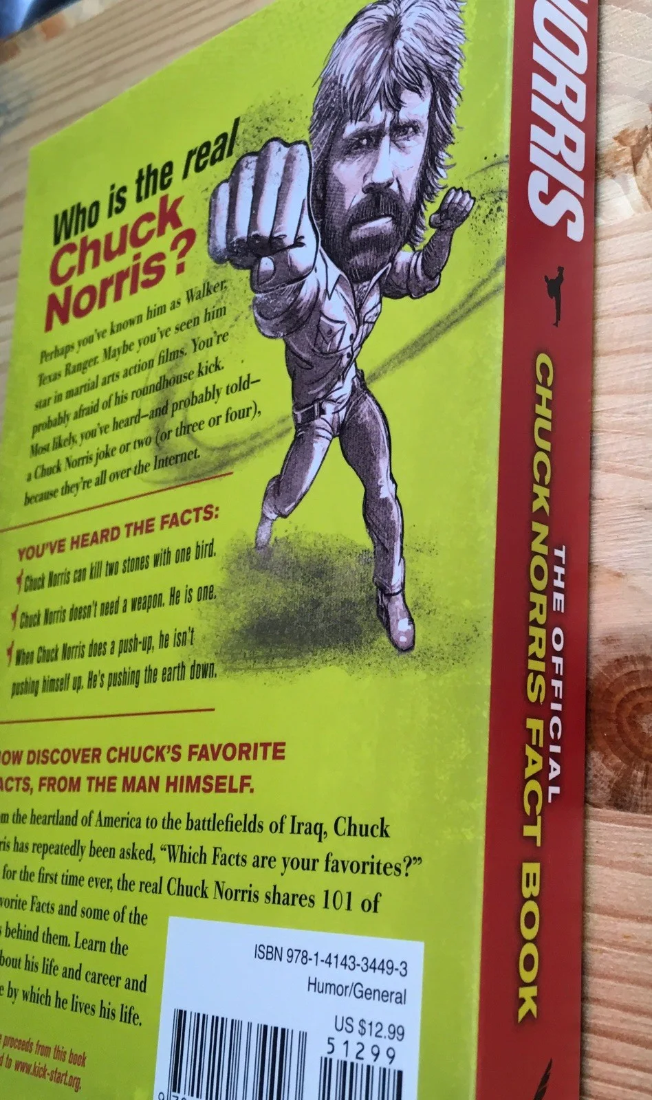 CHUCK NORRIS AUTOGRAPHED THE OFFICIAL CHUCK NORRIS FACT BOOK JSA AUTHENTICATED, image 5