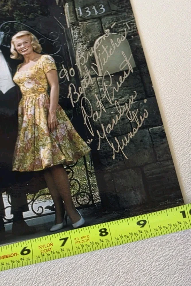Pat Priest — Pat Priest Signed 8x10 Munsters Cast Photo Marilyn Munster Inscription NO COA, image 5