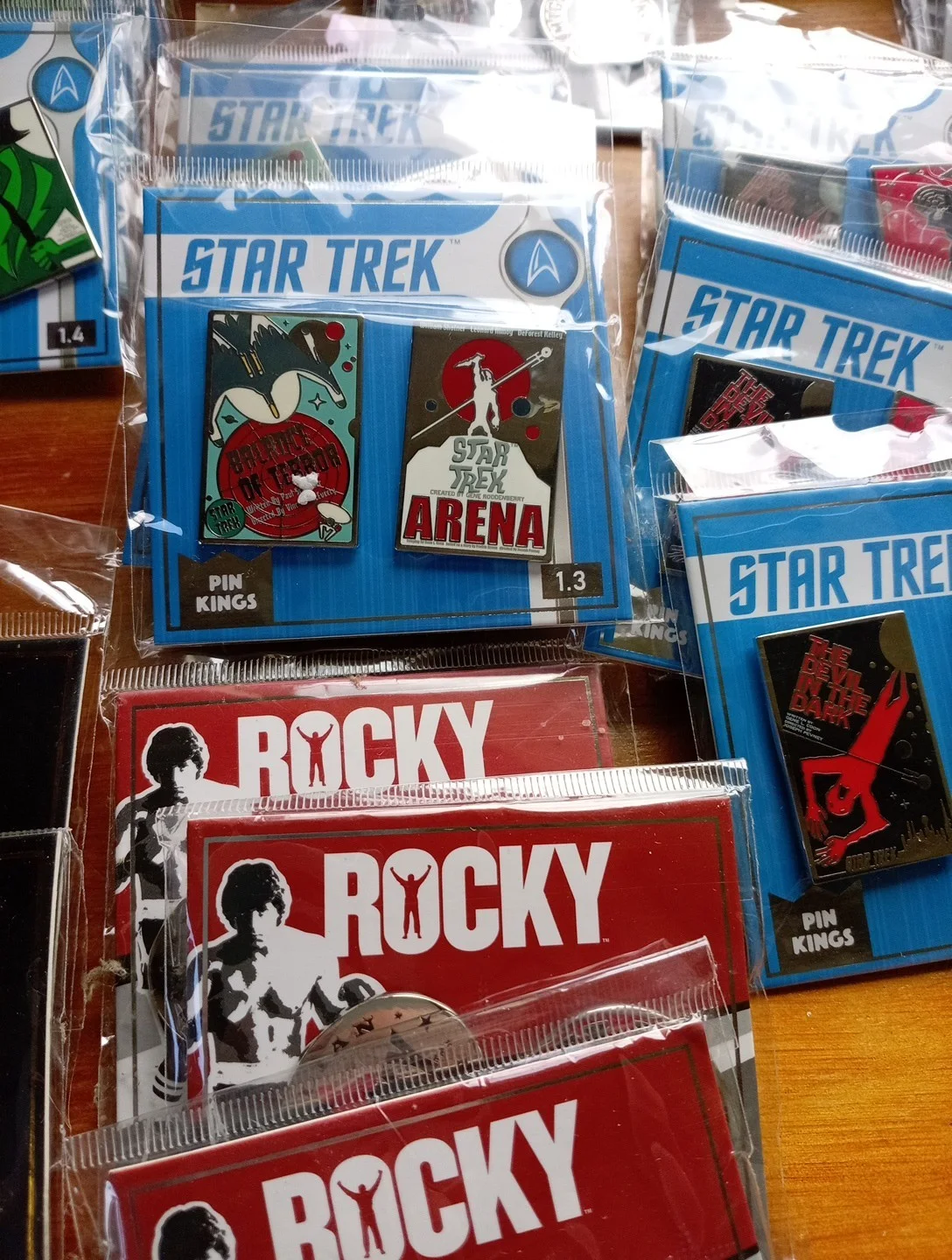 PIN KINGS STAR TREK ENAMEL PIN BADGE SET 1.3 BALANCE OF TERROR ARENA NEW Arena, изображение 4