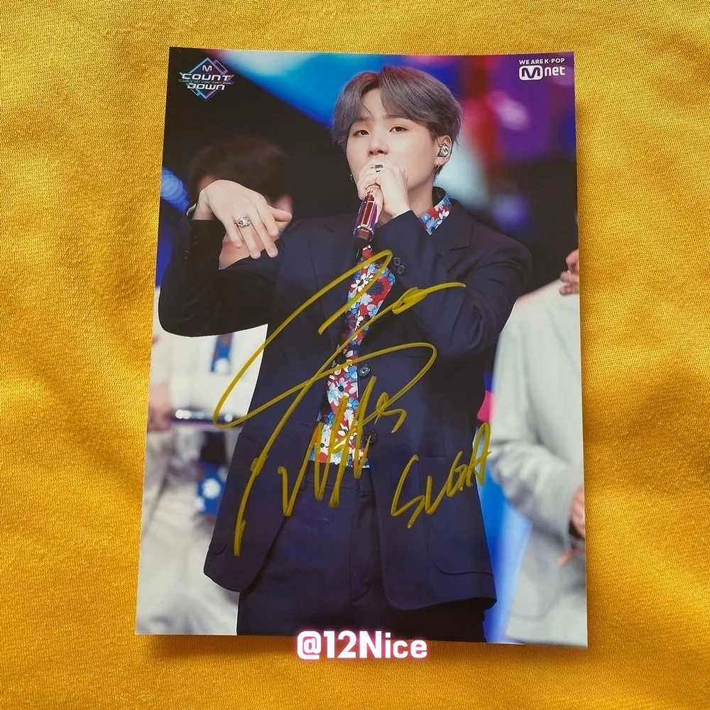 BTS SUGA AUTOGRAPHED SIGNED PHOTO K-POP COLLECTIBLES 4*6 2025 #Nice, изображение 3