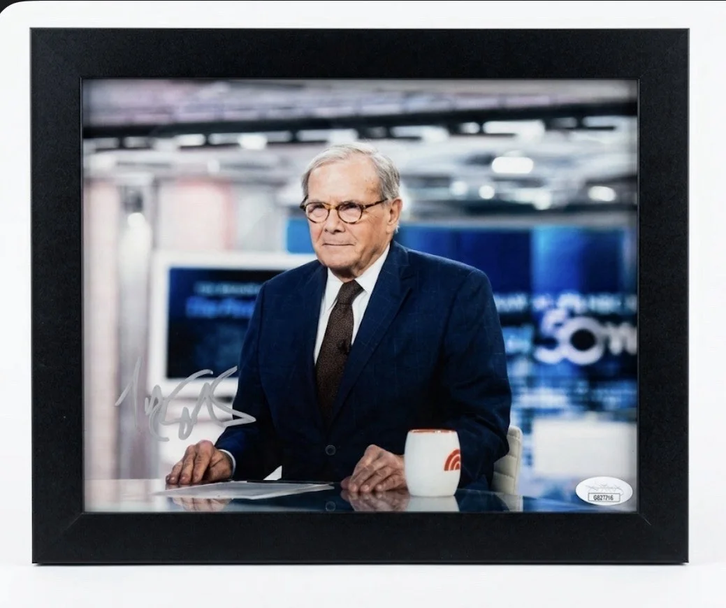 Tom Brokaw — Tom Brokaw Autographed 8x10 JSA COA Longtime NBC News & Today Anchor!, изображение 3