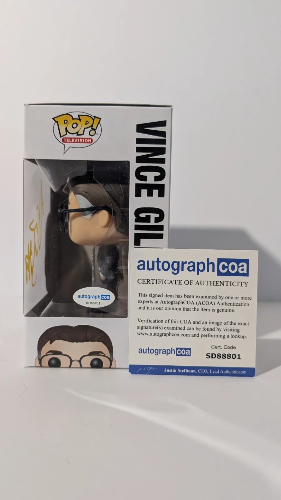 Vince Gilligan — Vince Gilligan Autographed Breaking Bad Signed Funko POP! #736 Pluribus w/COA, image 3
