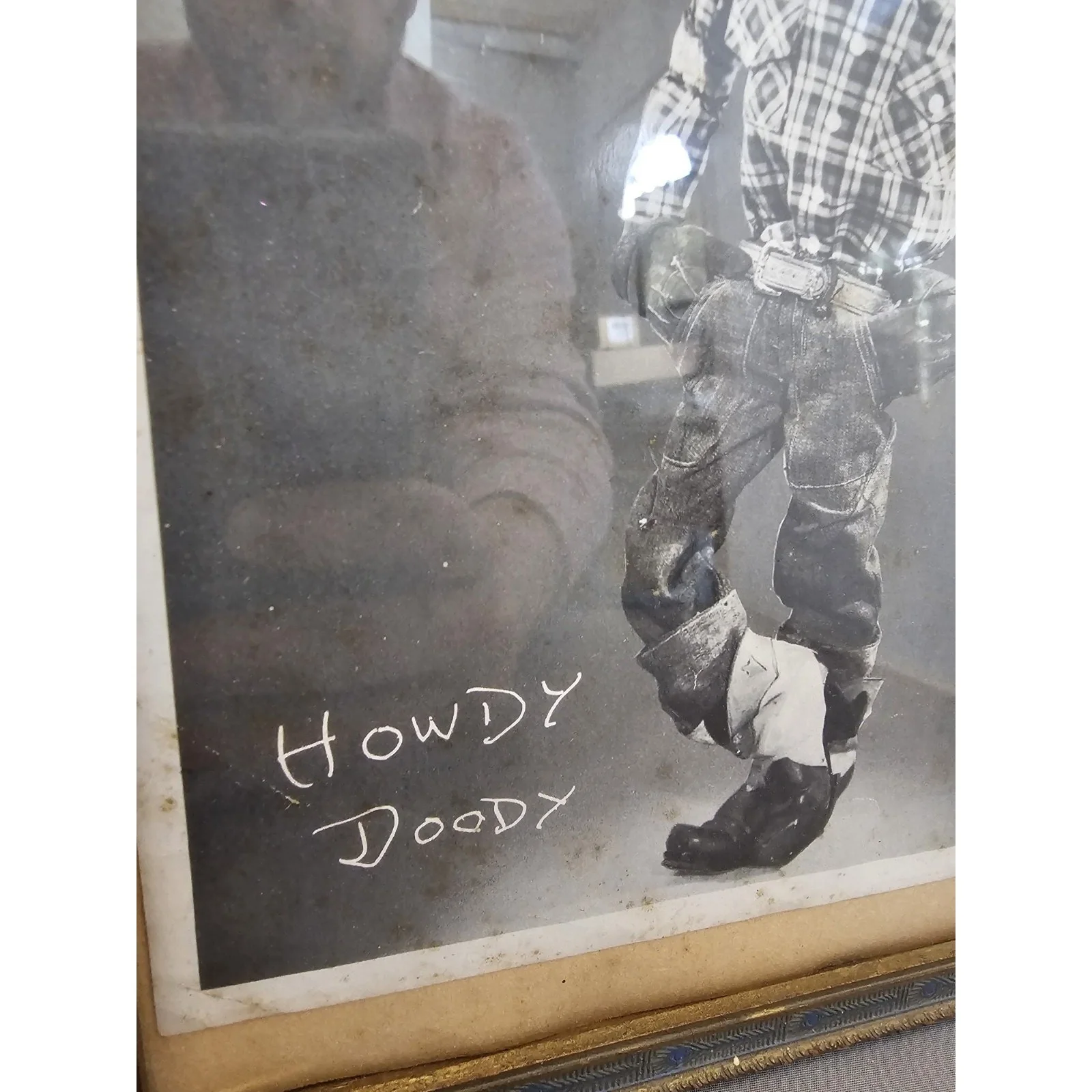 Howdy Doody — Vintage Framed Howdy Doody "Signed" Black and White Photo - 6-3/4" x 8-1/2", изображение 2