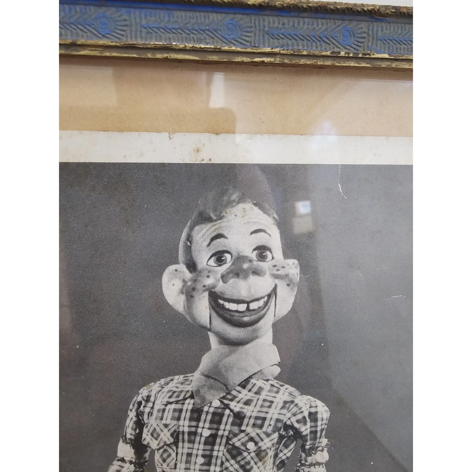 Howdy Doody — Vintage Framed Howdy Doody "Signed" Black and White Photo - 6-3/4" x 8-1/2", изображение 3