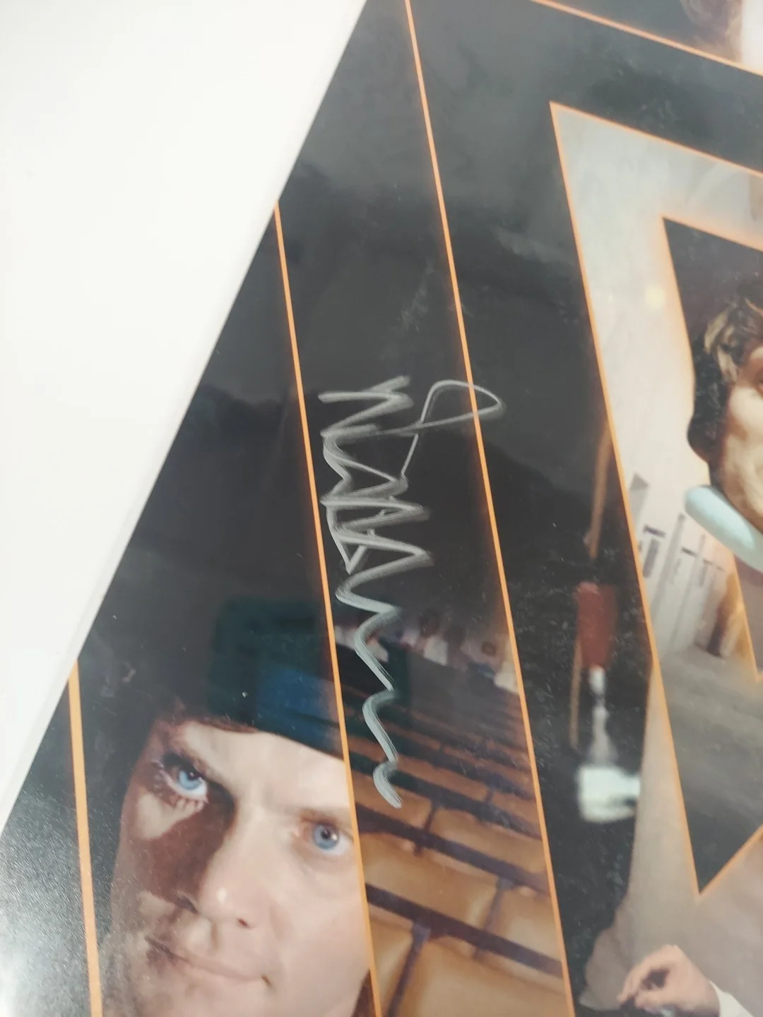 MALCOLM MCDOWELL Signed 11x14 Movie PHOTO Clockwork Orange Beckett BAS COA, image 2