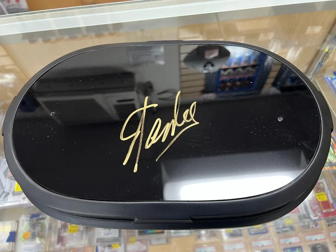 Stan Lee — PSA/DNA Authentic Stan Lee Autograph Captain America On Motorcycle Statue #/320, image 2