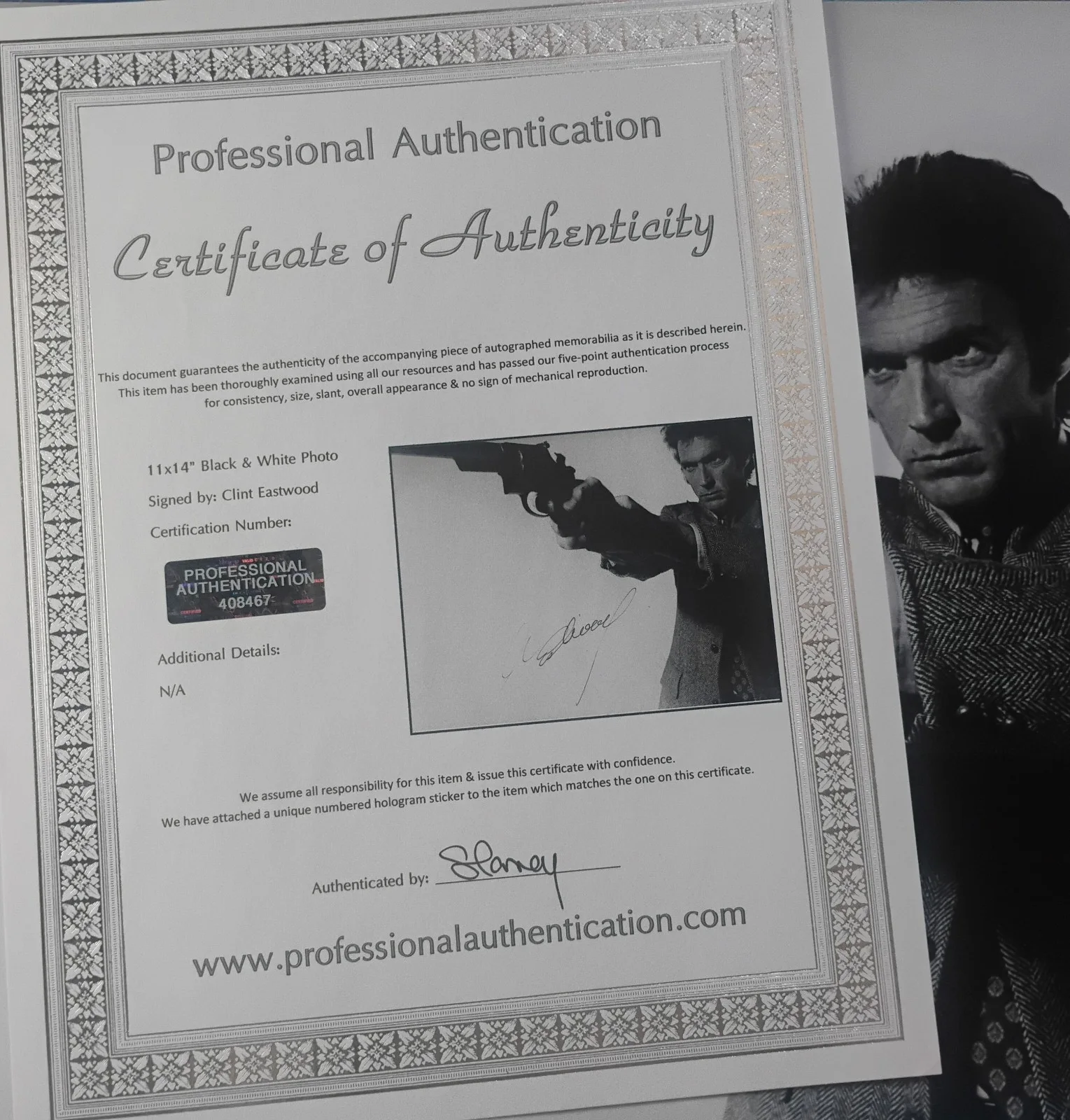 Clint Eastwood Hand Signed 11x14 Photo COA - NO US TARIFFS, изображение 4