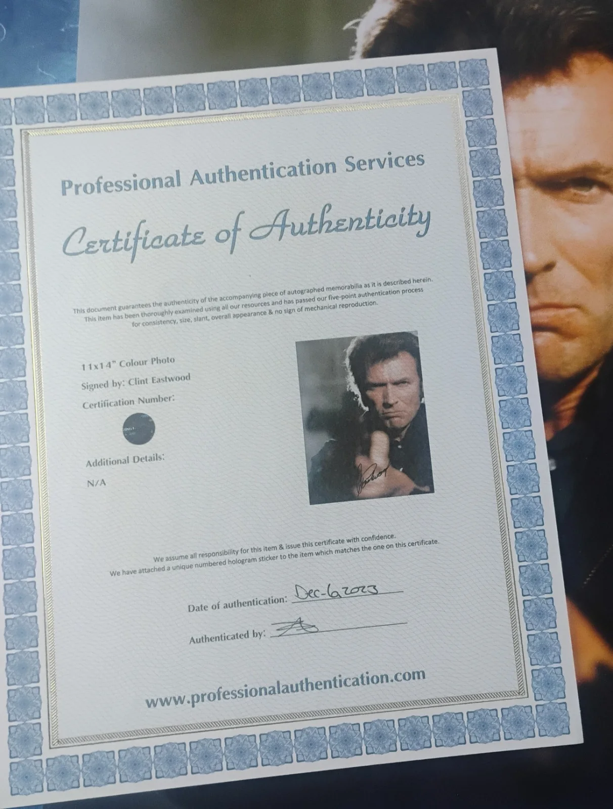 Clint Eastwood Hand Signed 11x14 Photo COA - NO US TARIFFS, изображение 4