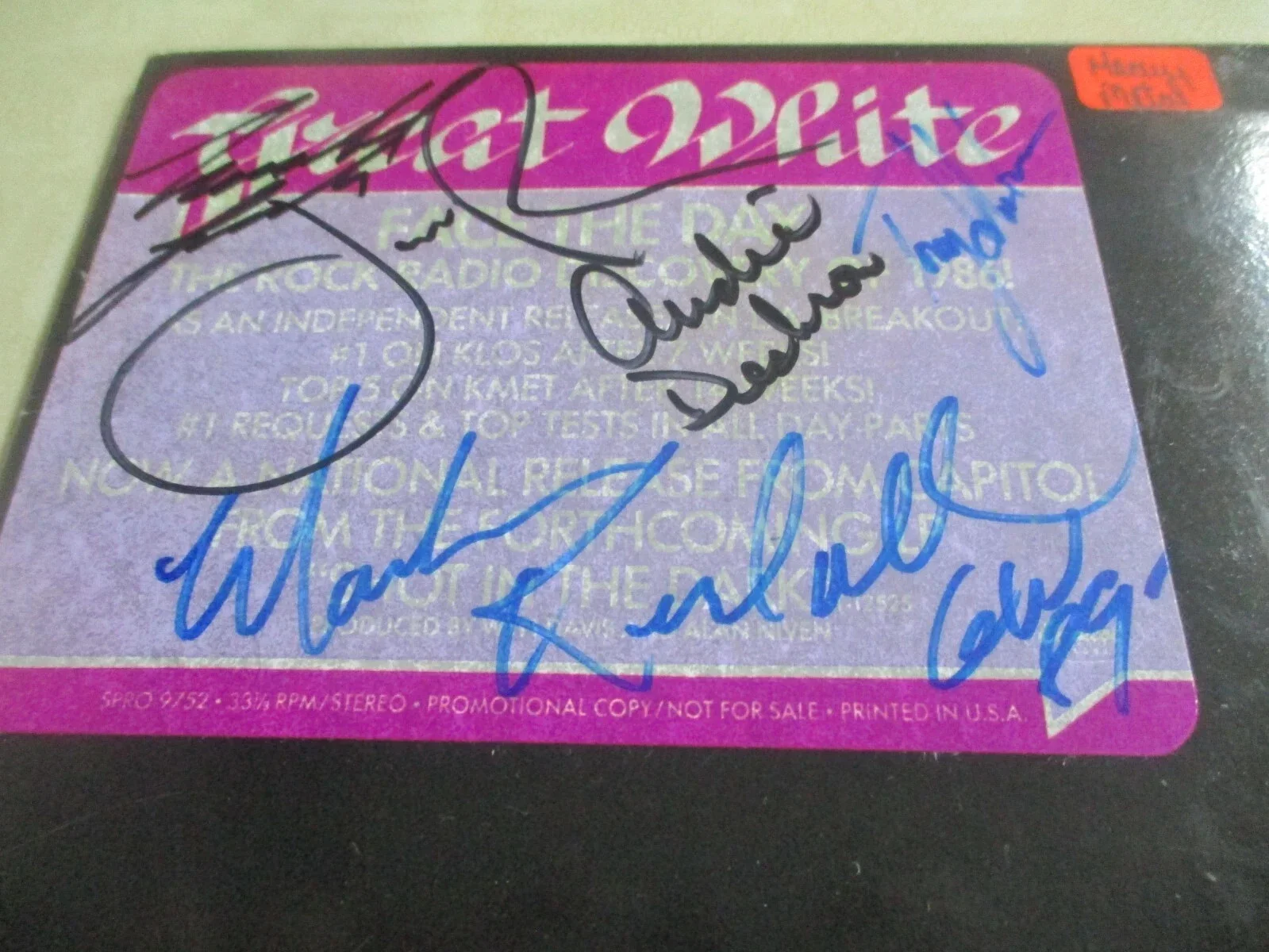 GREAT WHITE SIGNED/AUTOGRAPHED PROMO VINYL 12" JACK RUSSELL (RIP) + 4, image 2